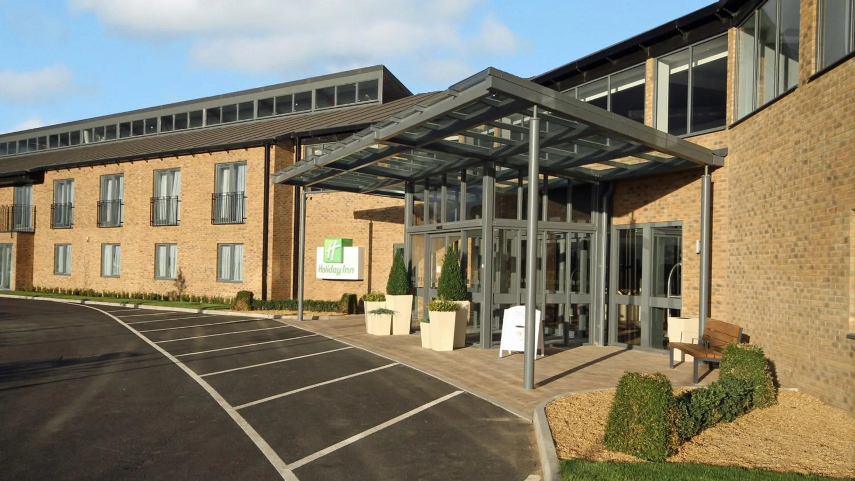 Property building in Holiday Inn Huntingdon Racecourse by IHG