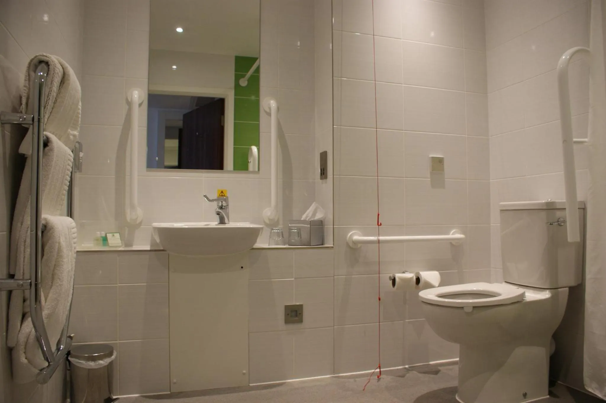 Bathroom in Holiday Inn Huntingdon Racecourse by IHG