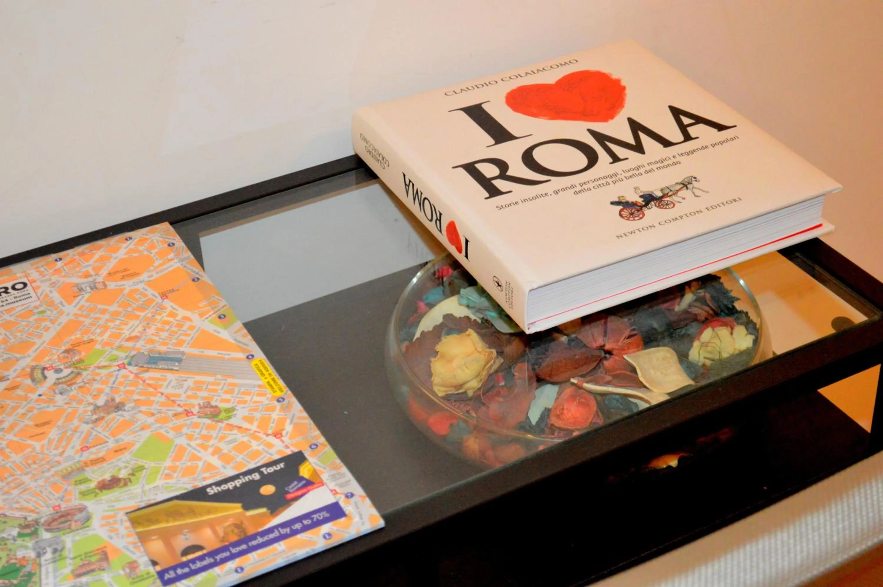 Decorative detail in Check-Inn Rooms