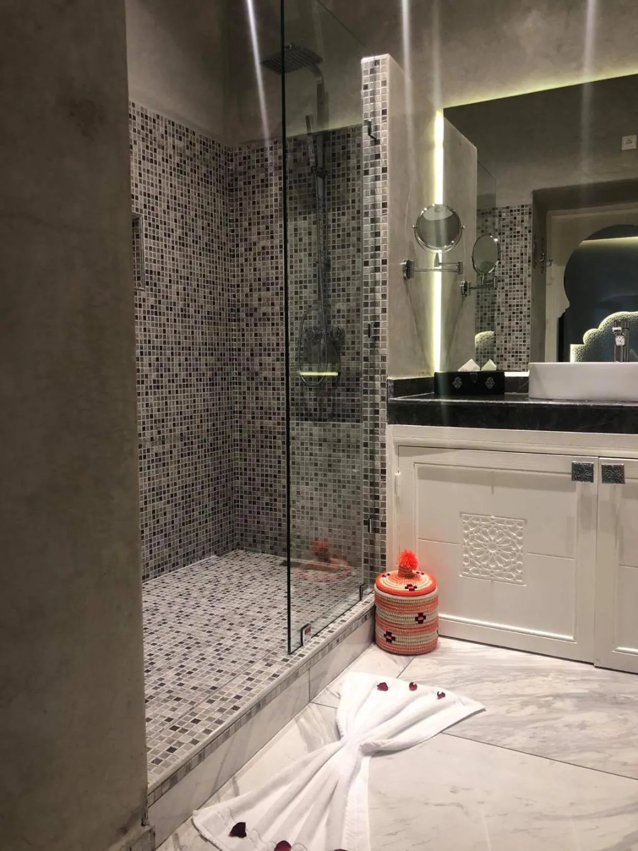 Bathroom in RIAD NOLITA & SPA Kasbah