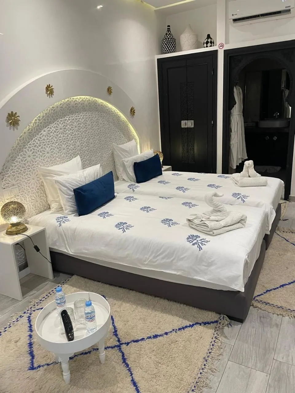 TV and multimedia, Bed in RIAD NOLITA & SPA Kasbah