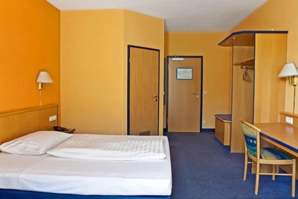 Photo of the whole room, Bed in Hotel Strohofer