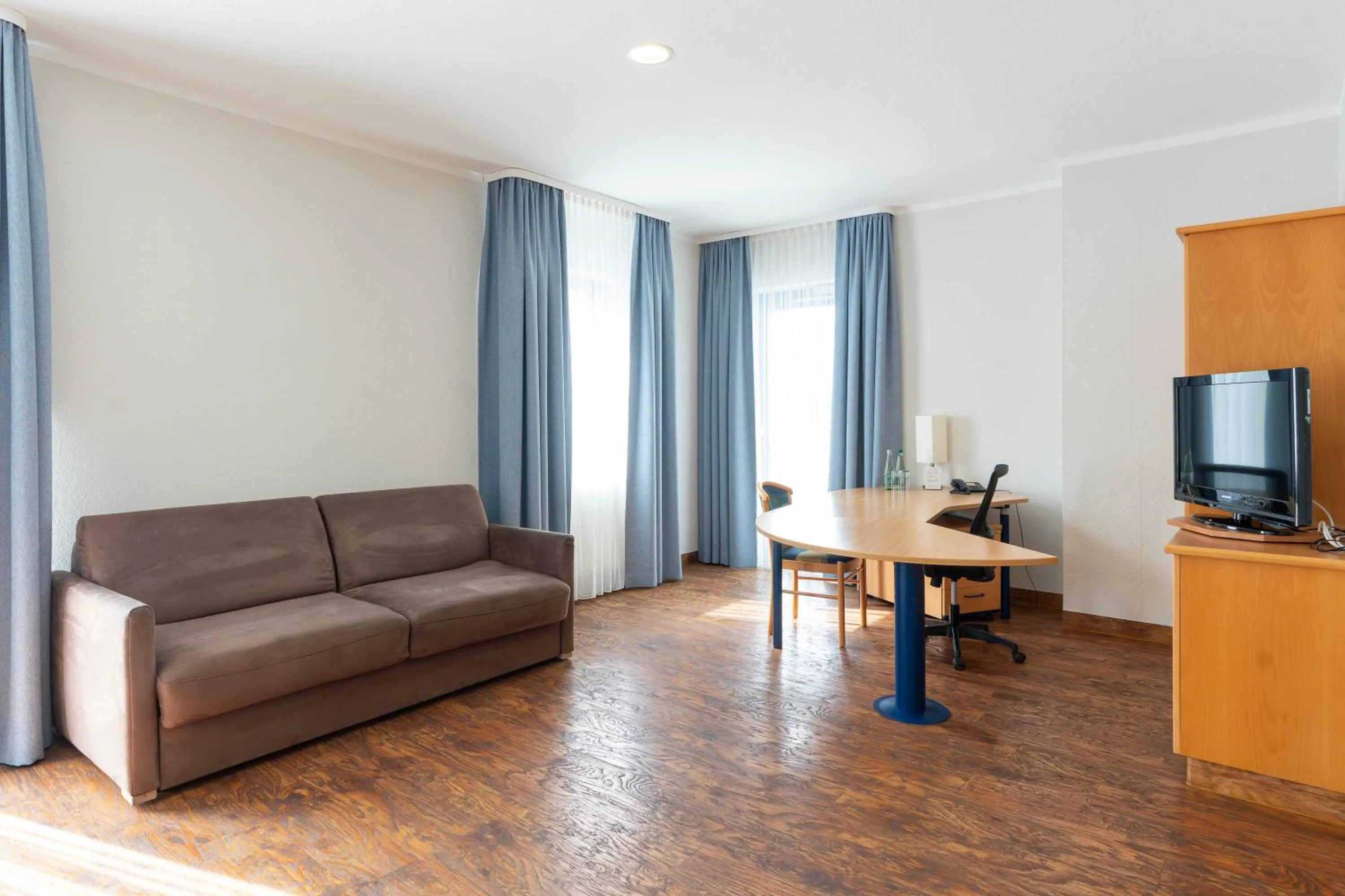 Photo of the whole room in Hotel Strohofer