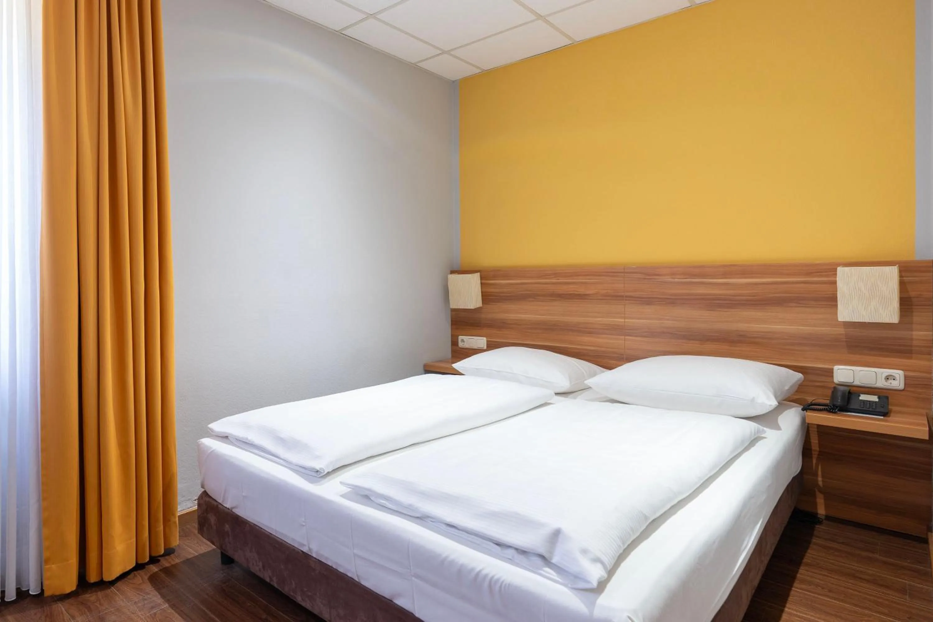 Photo of the whole room, Bed in Hotel Strohofer