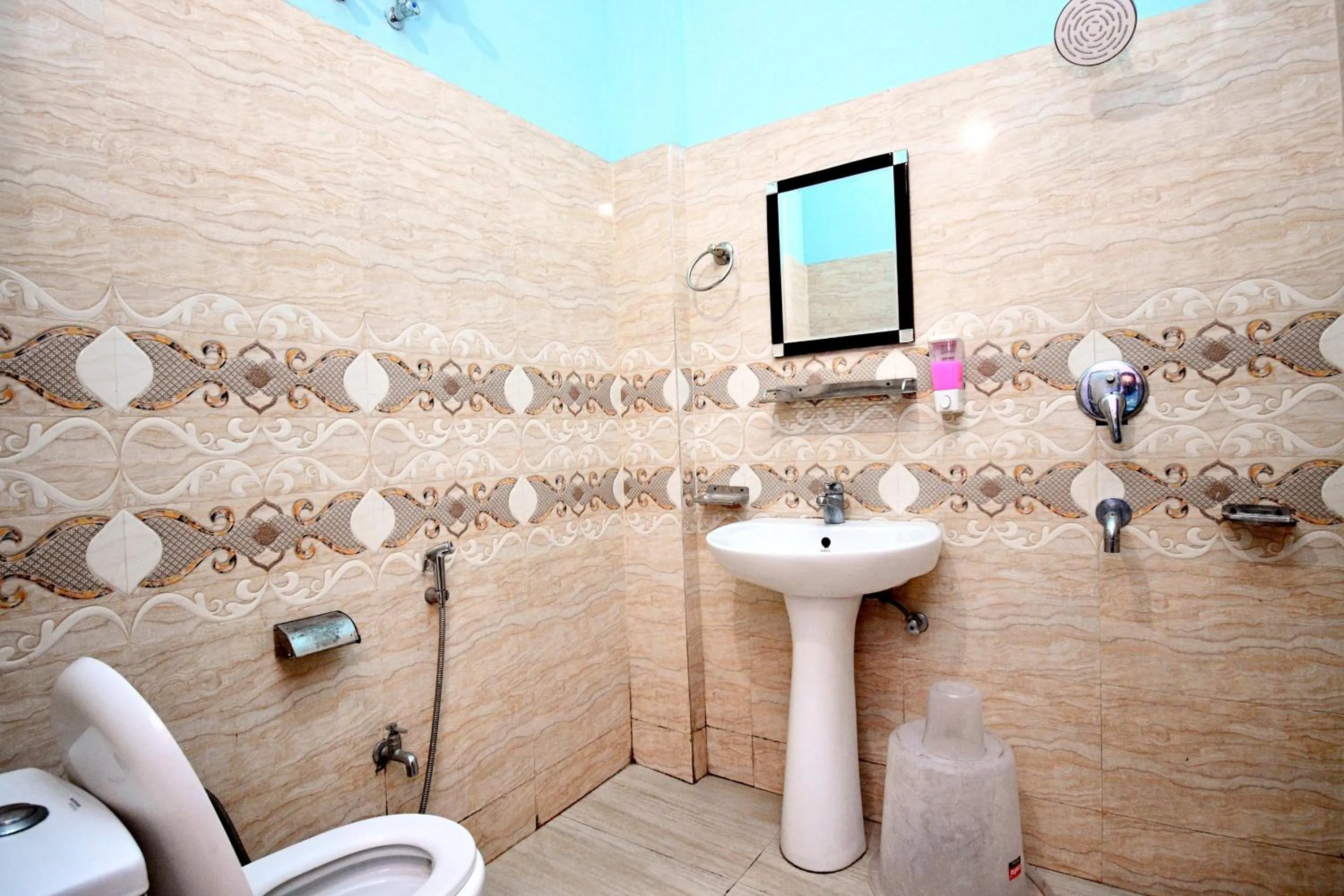 Hotel Dev Bhoomi Inn