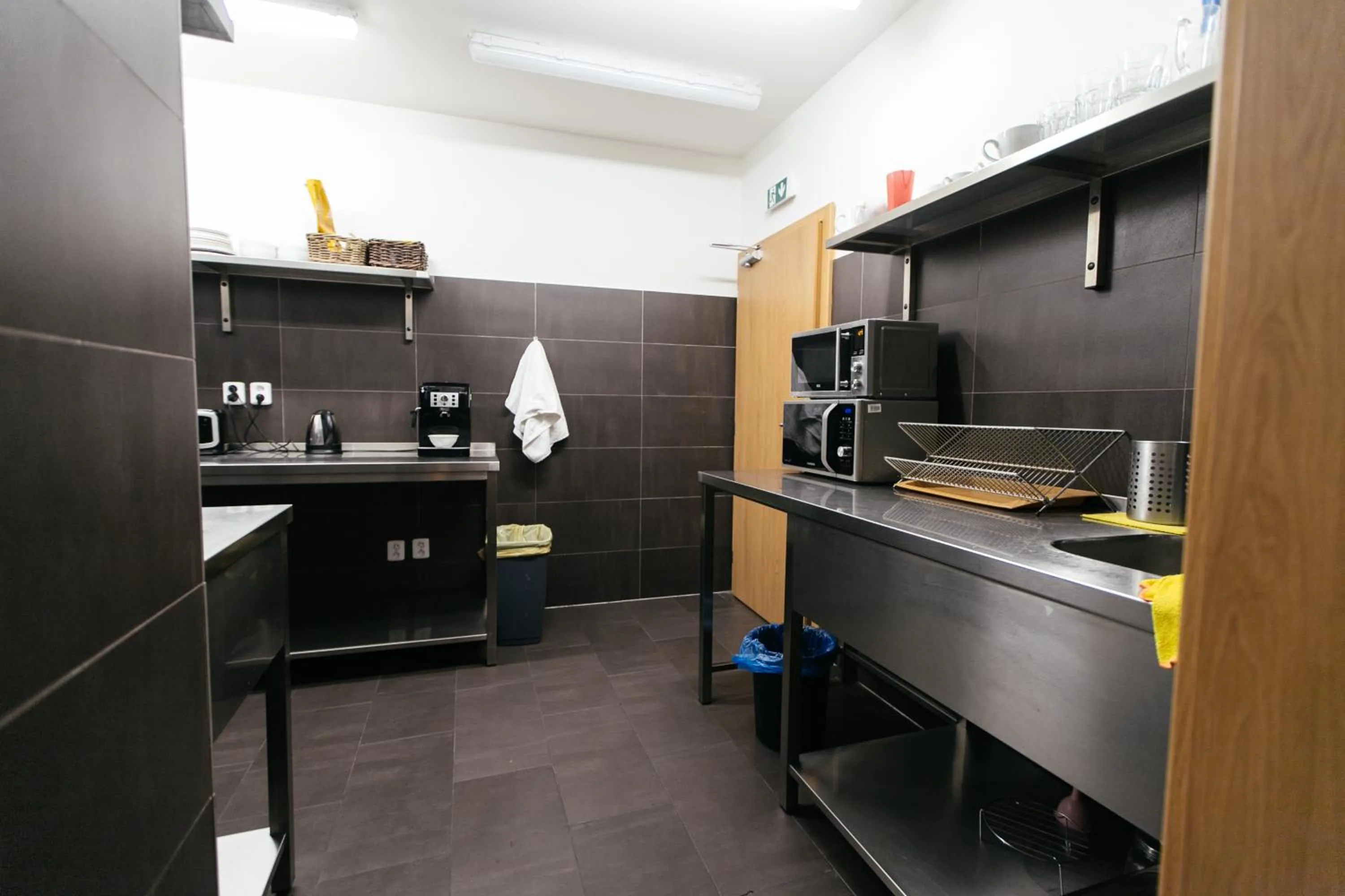 Communal kitchen in Hostel Mandarinka