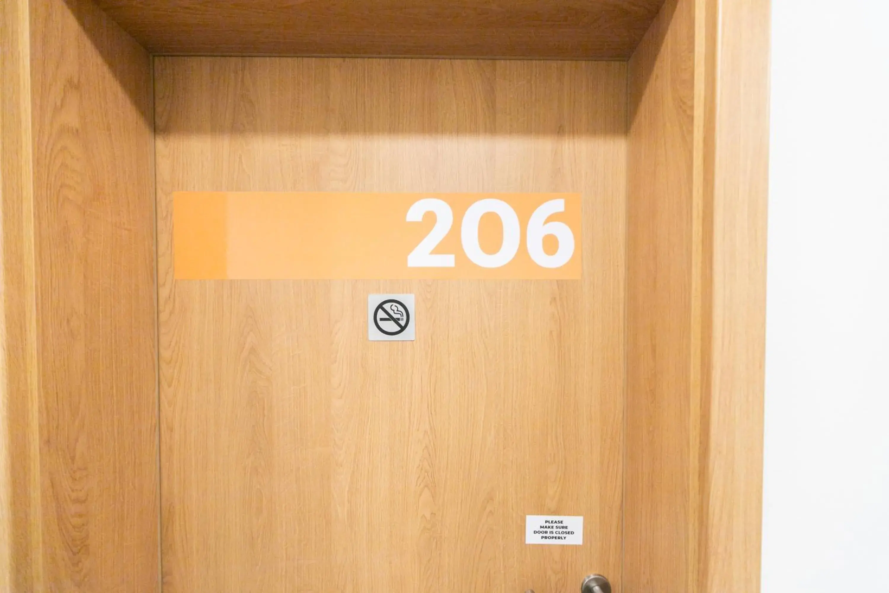 Bed in 6-Bed Mixed Dormitory Room in Hostel Mandarinka Bed in 6-Bed Mixed Dormitory Room in Hostel Mandarinka