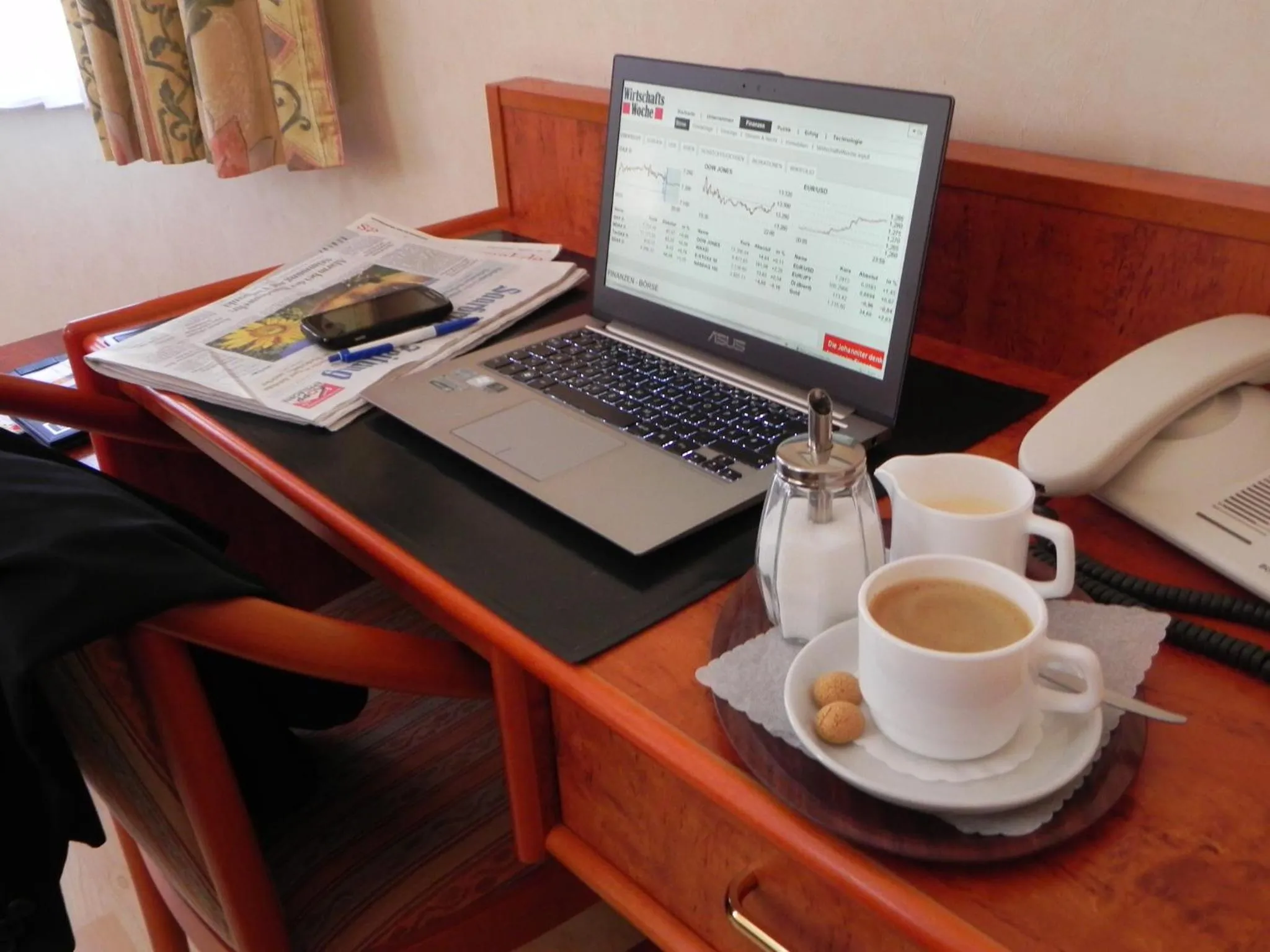 Coffee/tea facilities in Bahnhof-Hotel Saarlouis