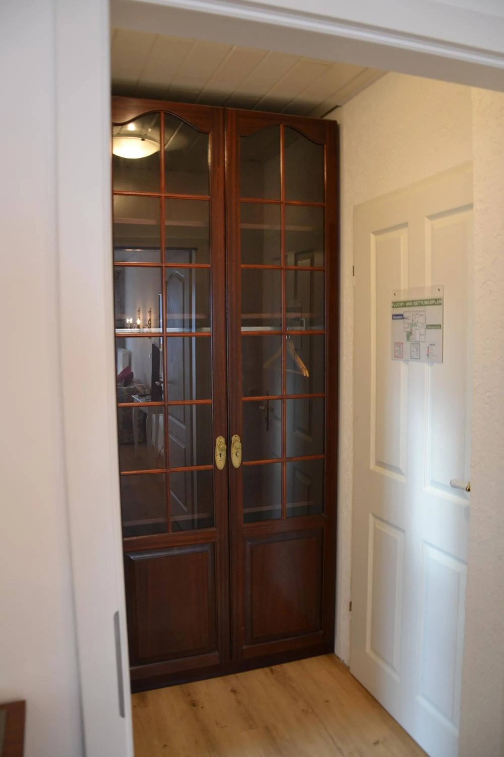 wardrobe in Christian Gartenhotel