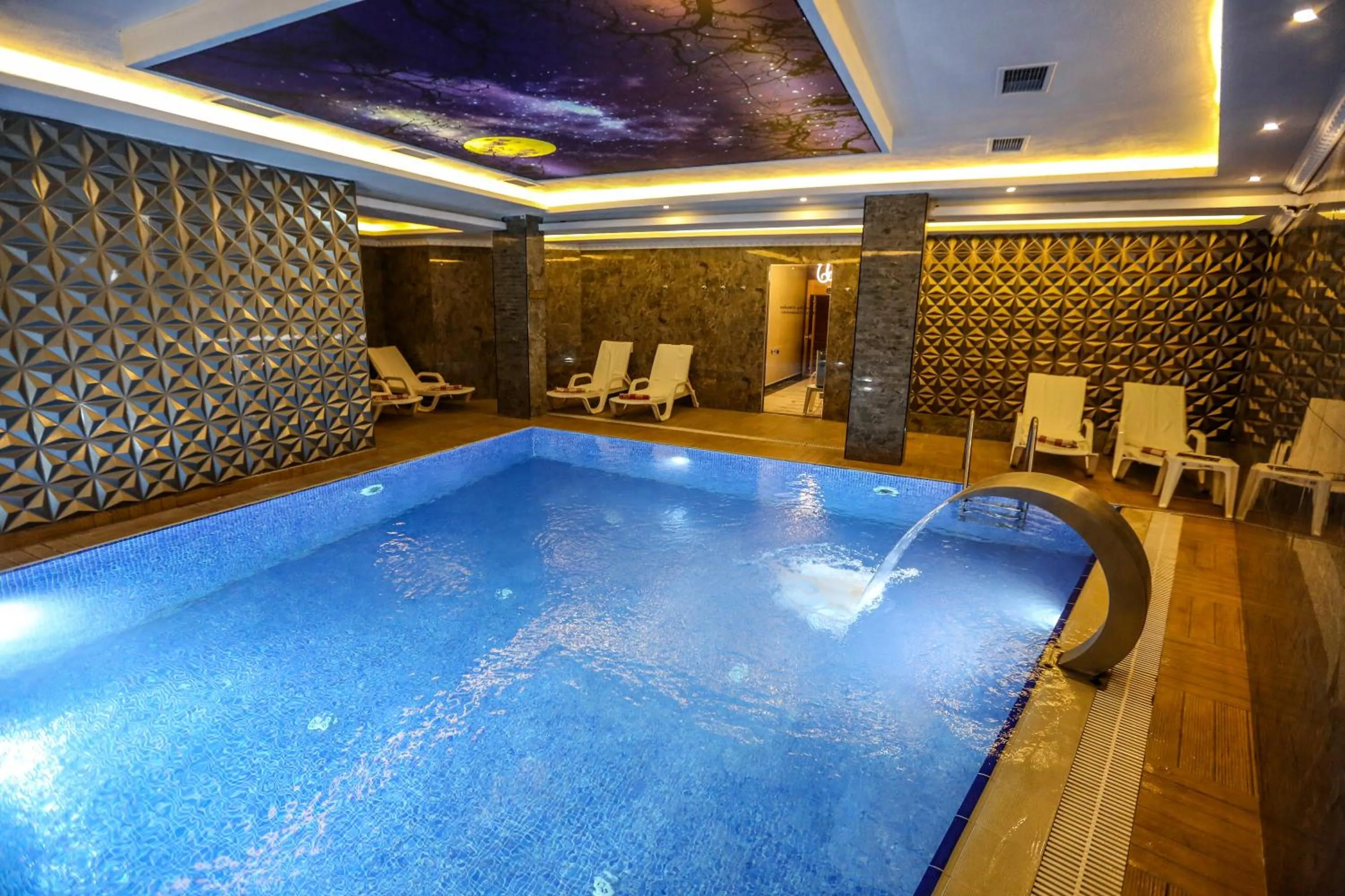Hot Spring Bath in Thermal Saray Hotel & Yalova