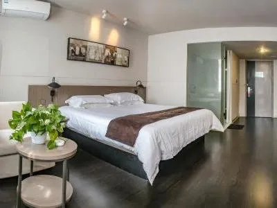 Bed in Jinjiang Inn Select Qiaosinan Metro Station, Hangzhou