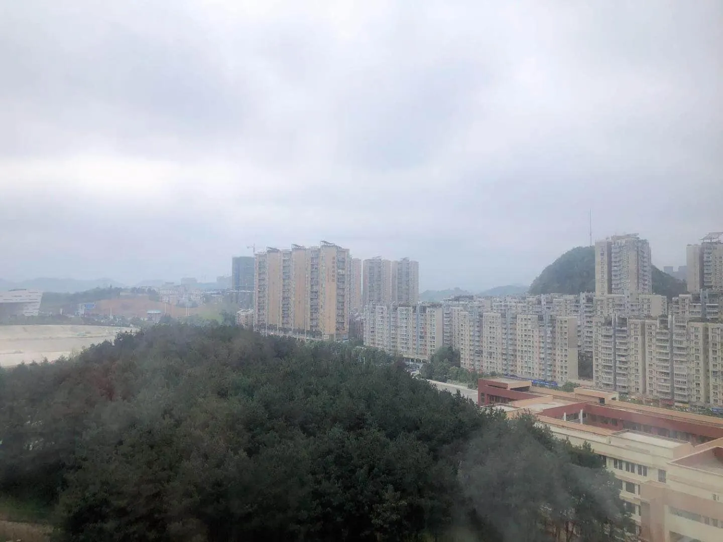 IU Hotel Guiyang Olympic Sports Center China Resources Vientiane