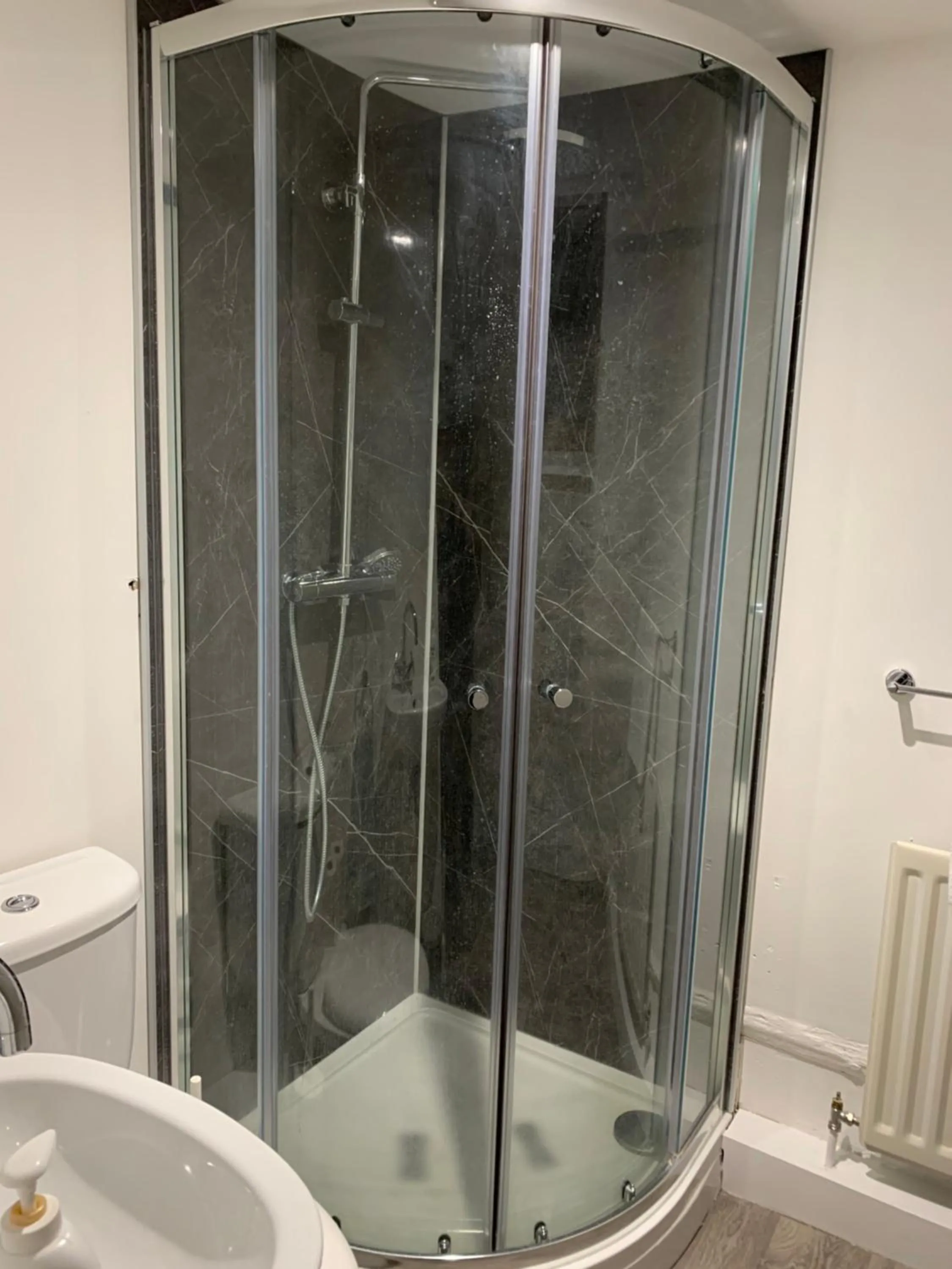 Bathroom in Appletree Cottages