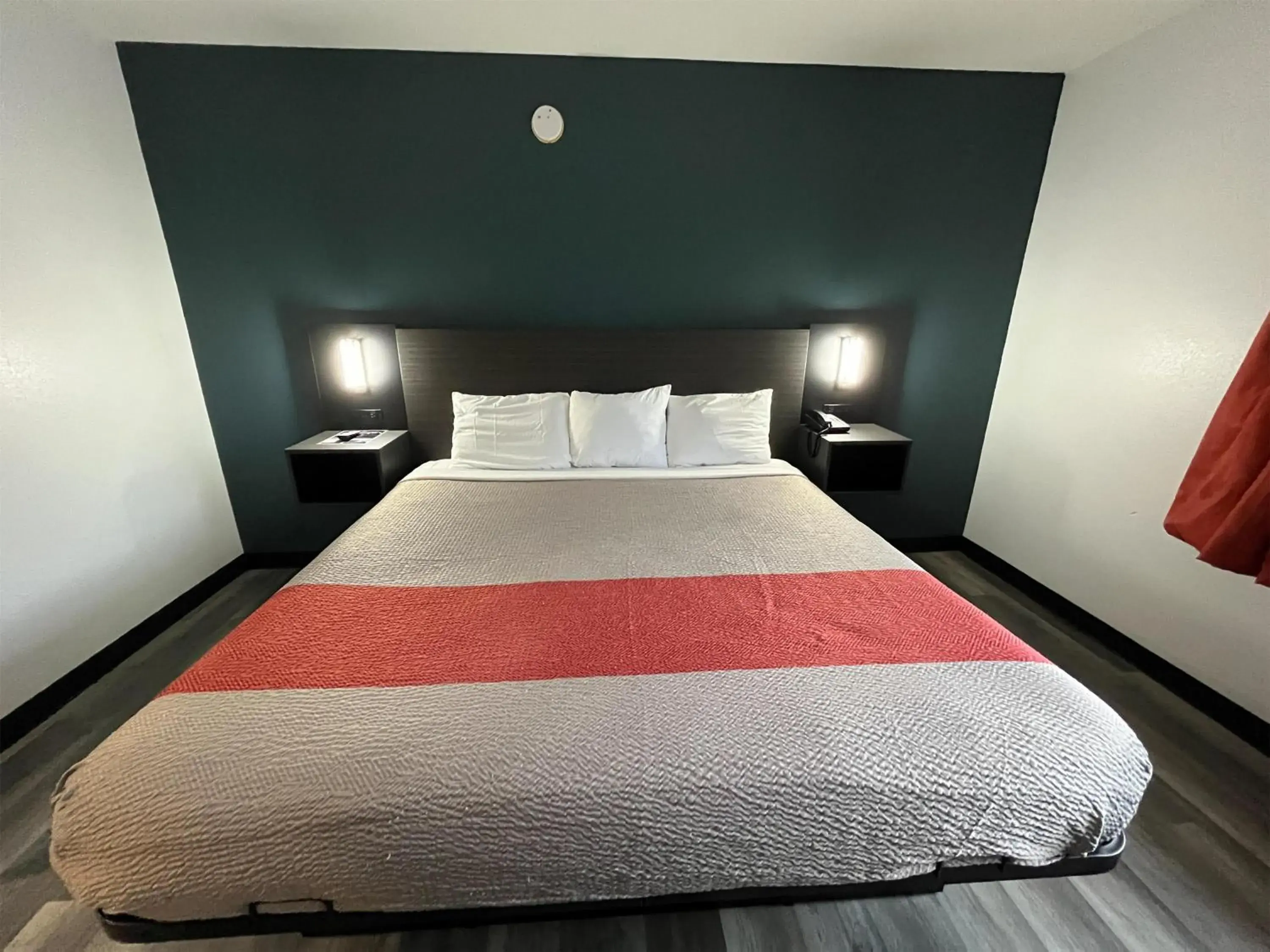 Studio 6 Suites Urbana, IL Studio 6 Suites Urbana, IL