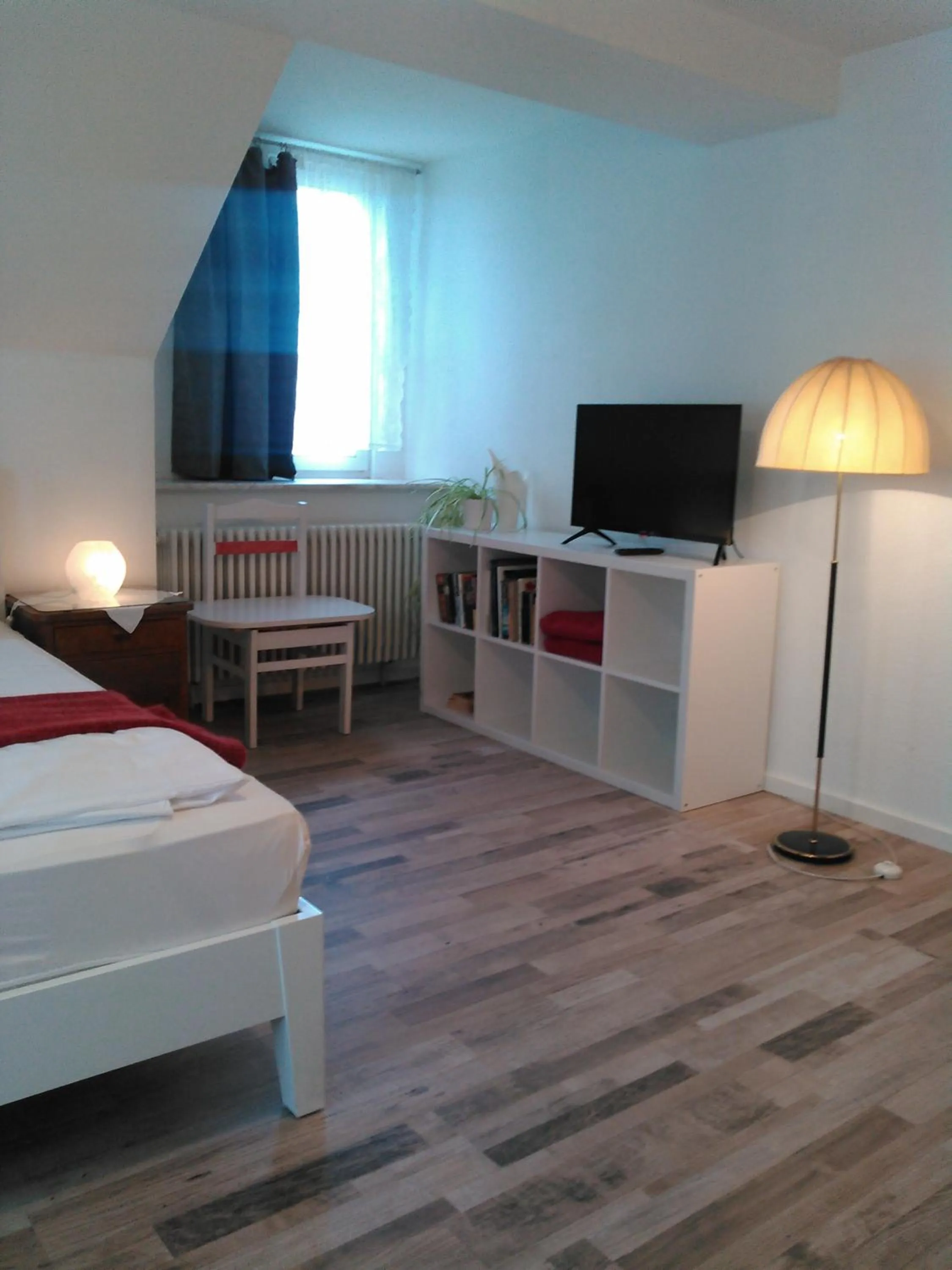 Photo of the whole room, Bed in Landhotel Possendorf