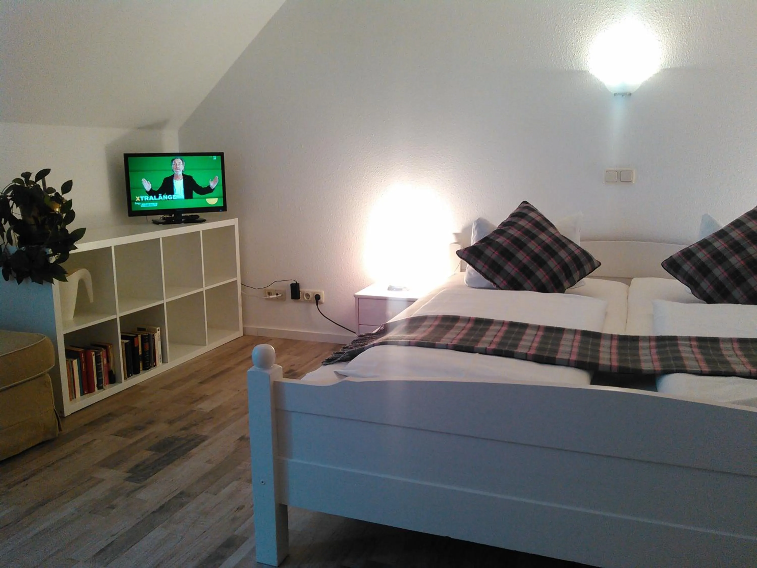 Photo of the whole room, Bed in Landhotel Possendorf