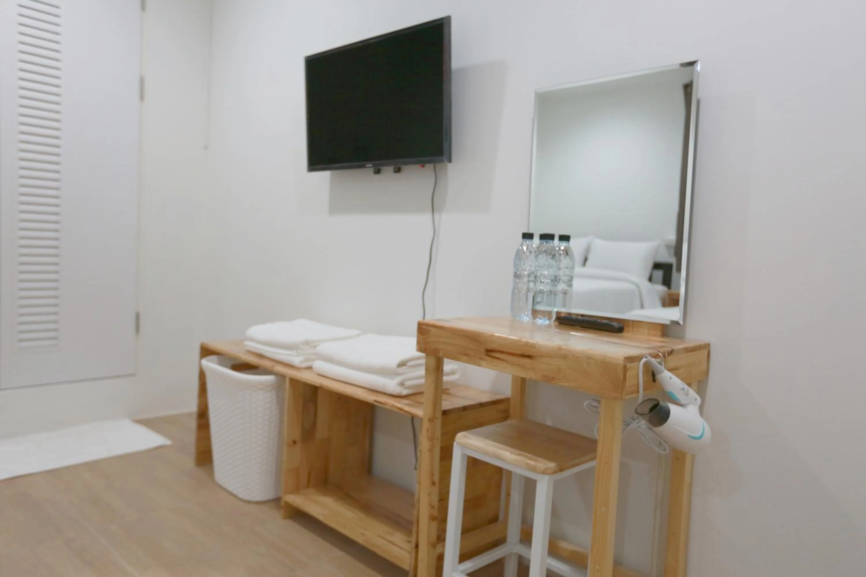 TV and multimedia in INTERest POSHTEL