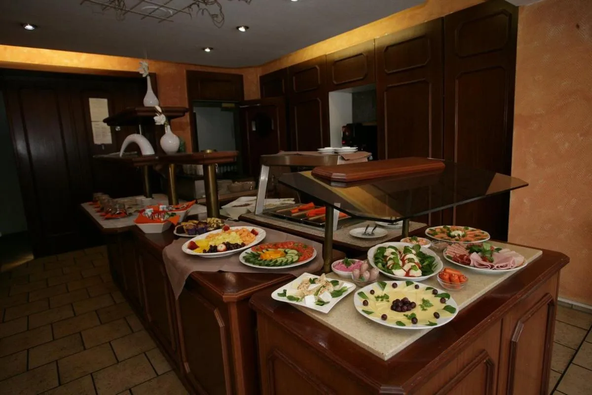 Food and drinks in Stargaze Home Hotel