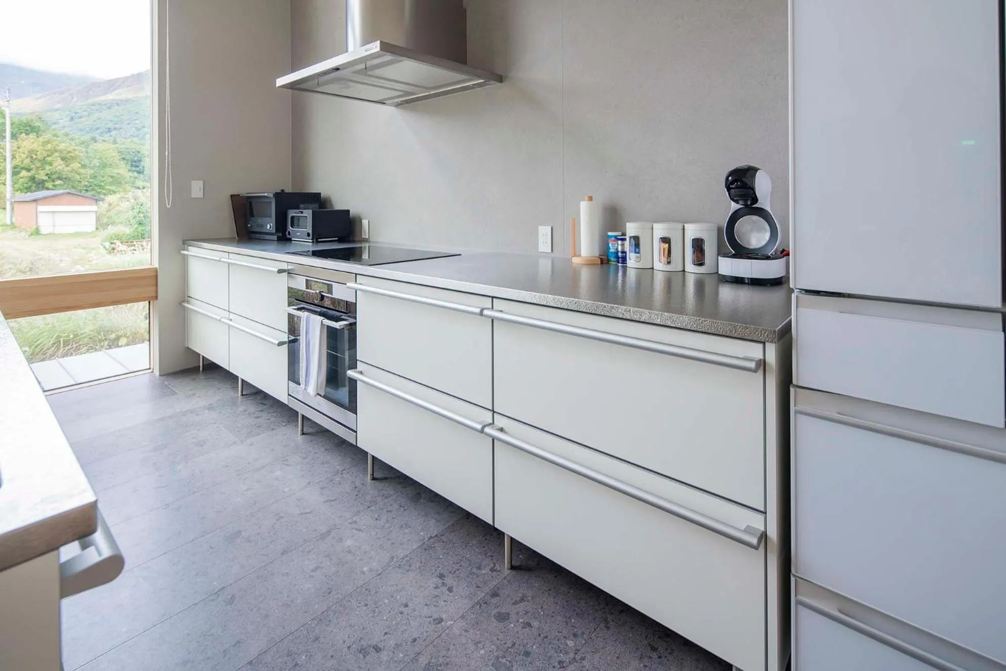 Kitchen or kitchenette in Echo Rocks by The Hakuba Collection