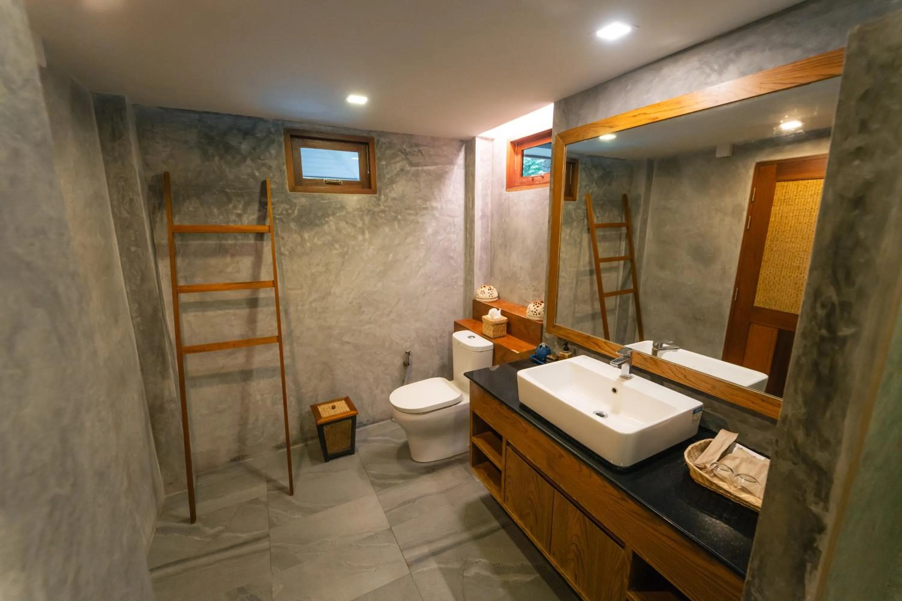 Toilet in View Point Resort