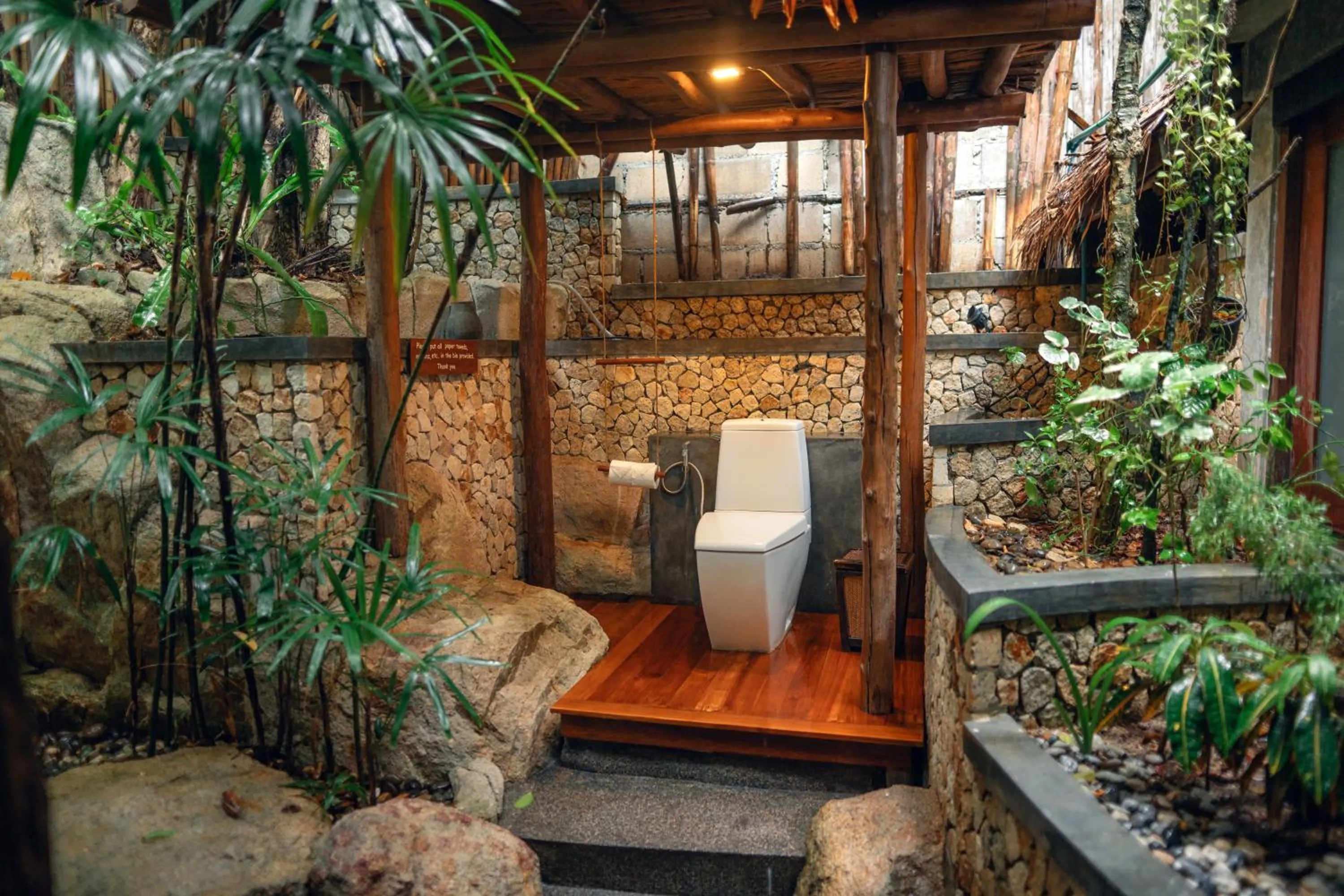 Toilet in View Point Resort