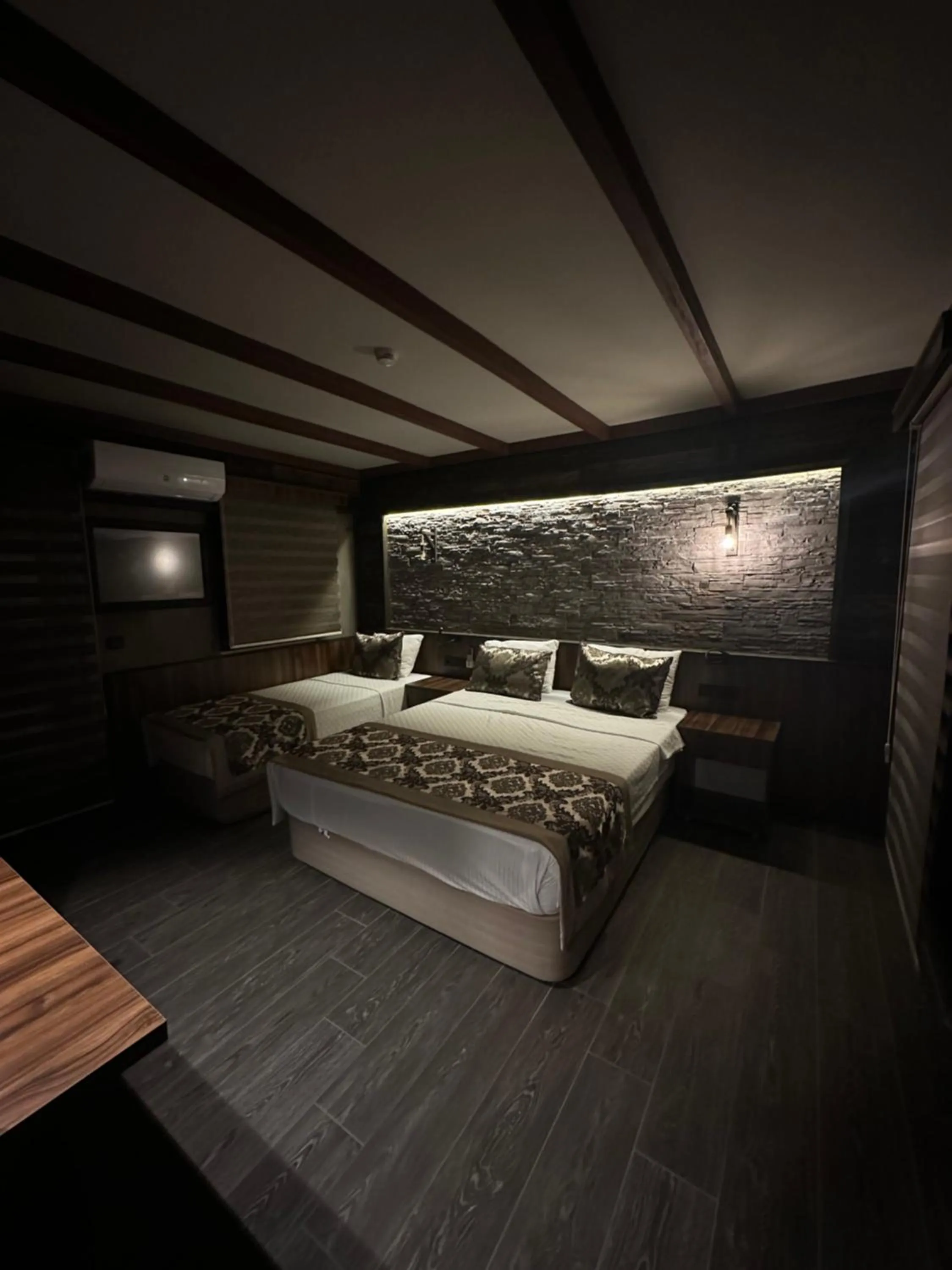 Bedroom, Bed in SARIGERME NEW GATE HOTEL