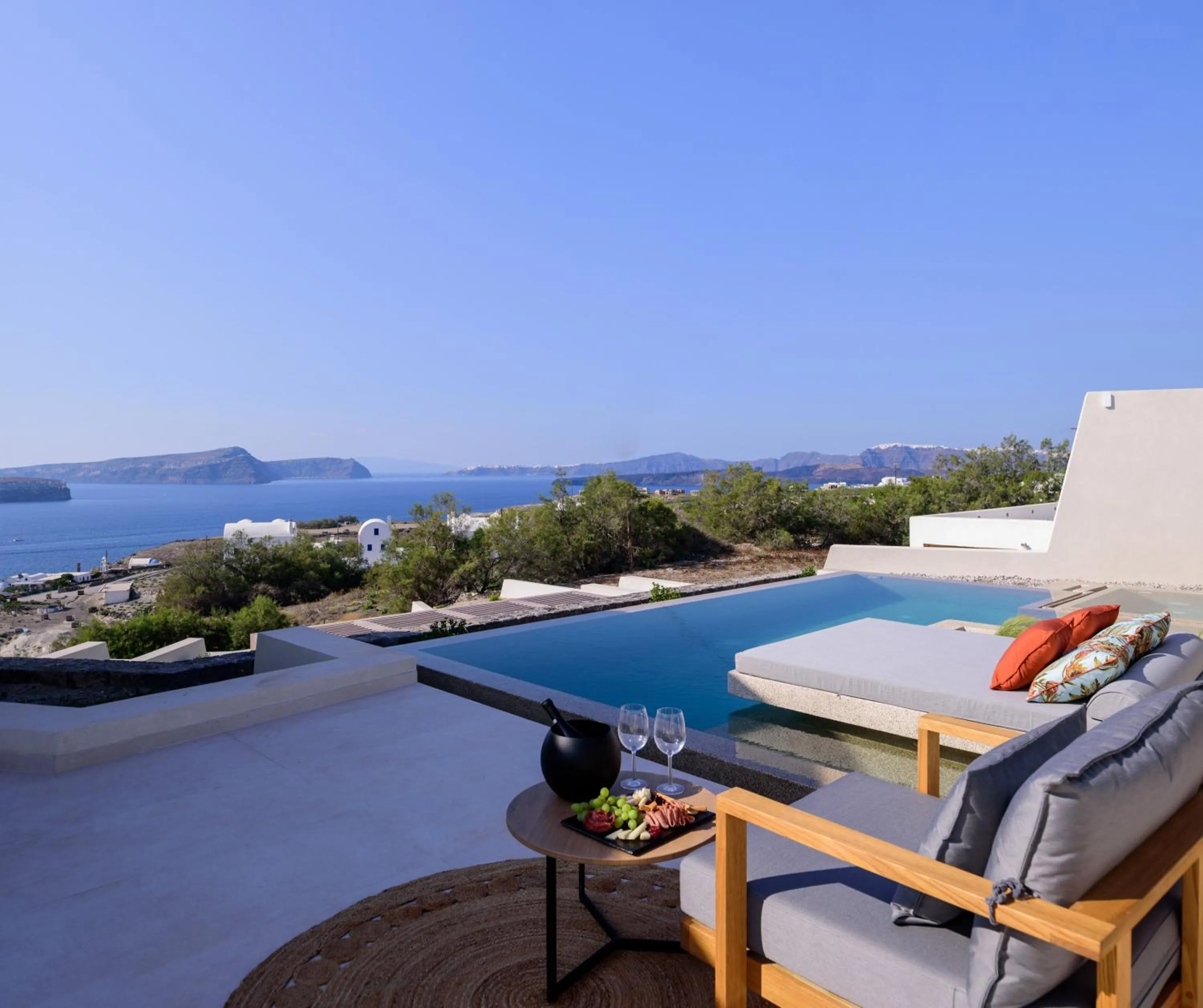 Patio in Potnia Theron Suites