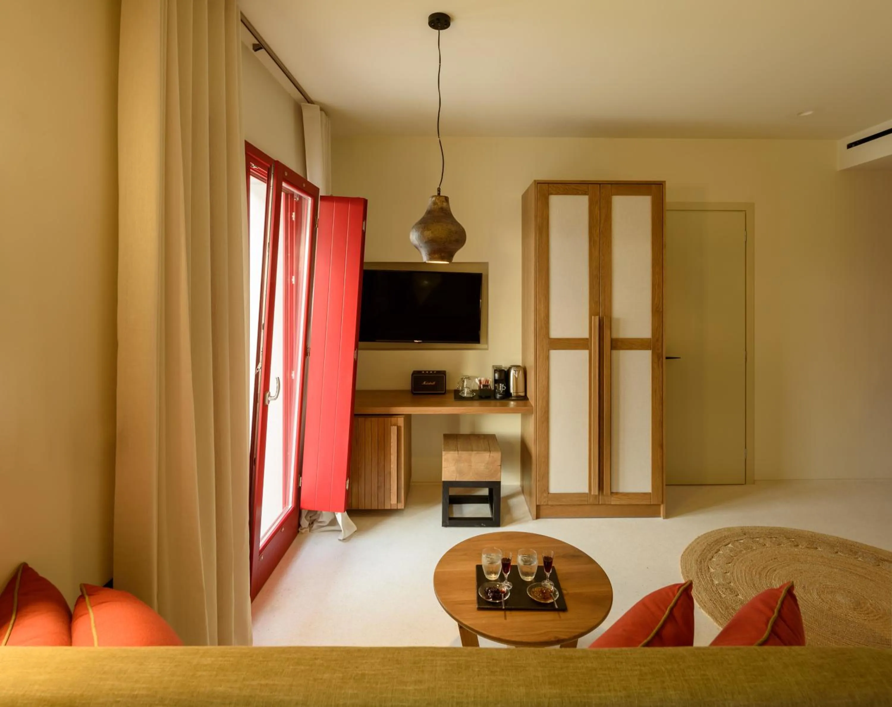 Bed in Potnia Theron Suites