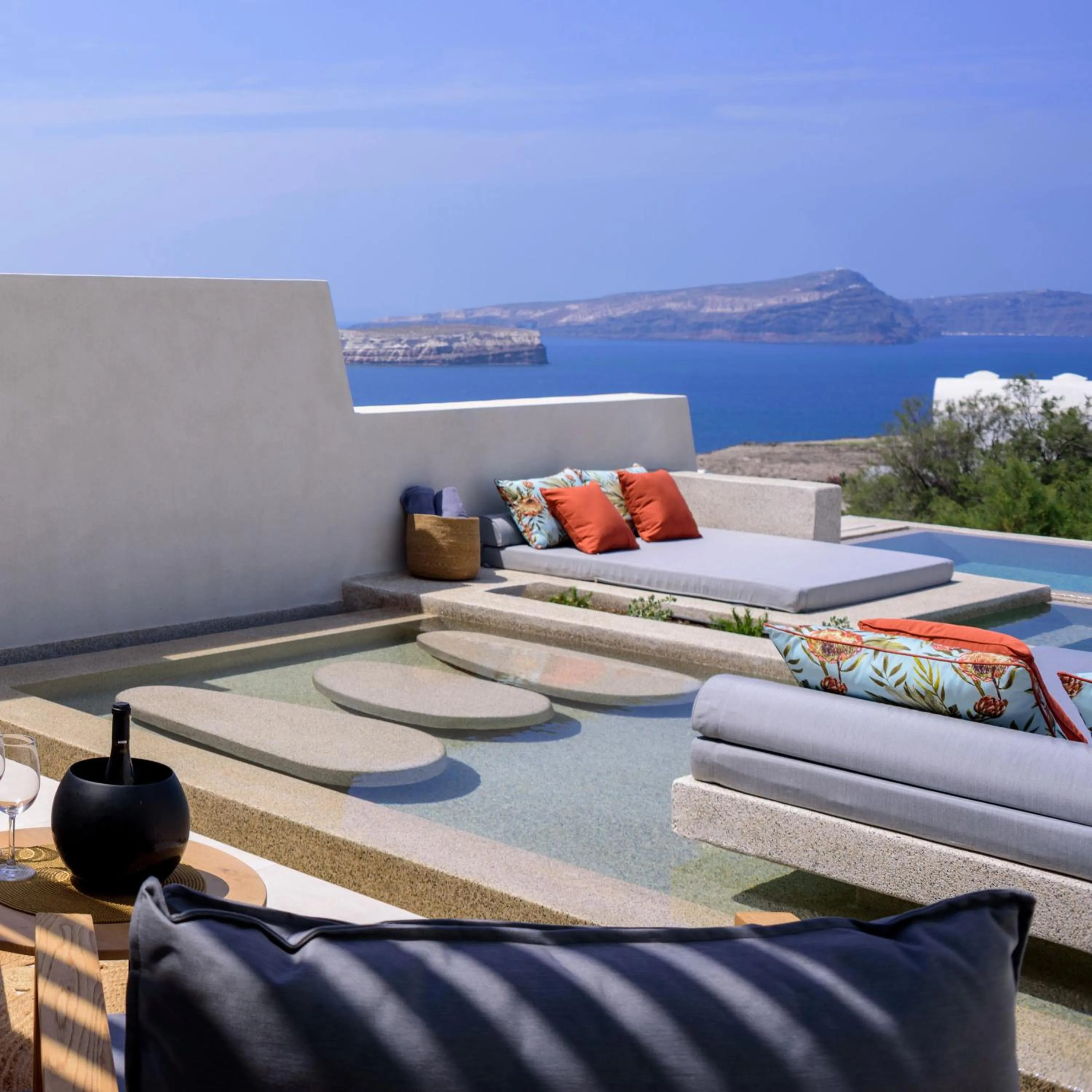 Patio in Potnia Theron Suites