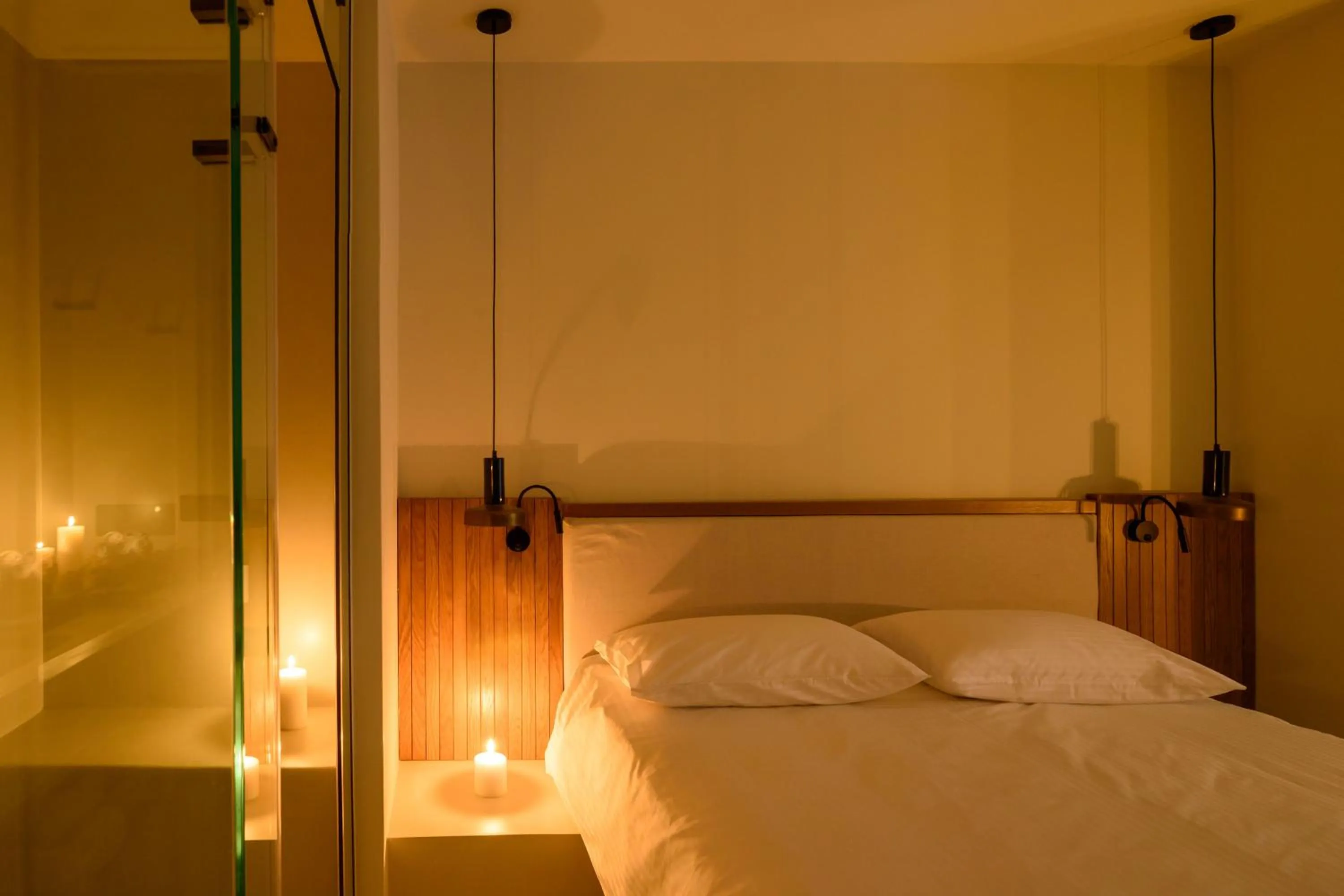 Bed in Potnia Theron Suites