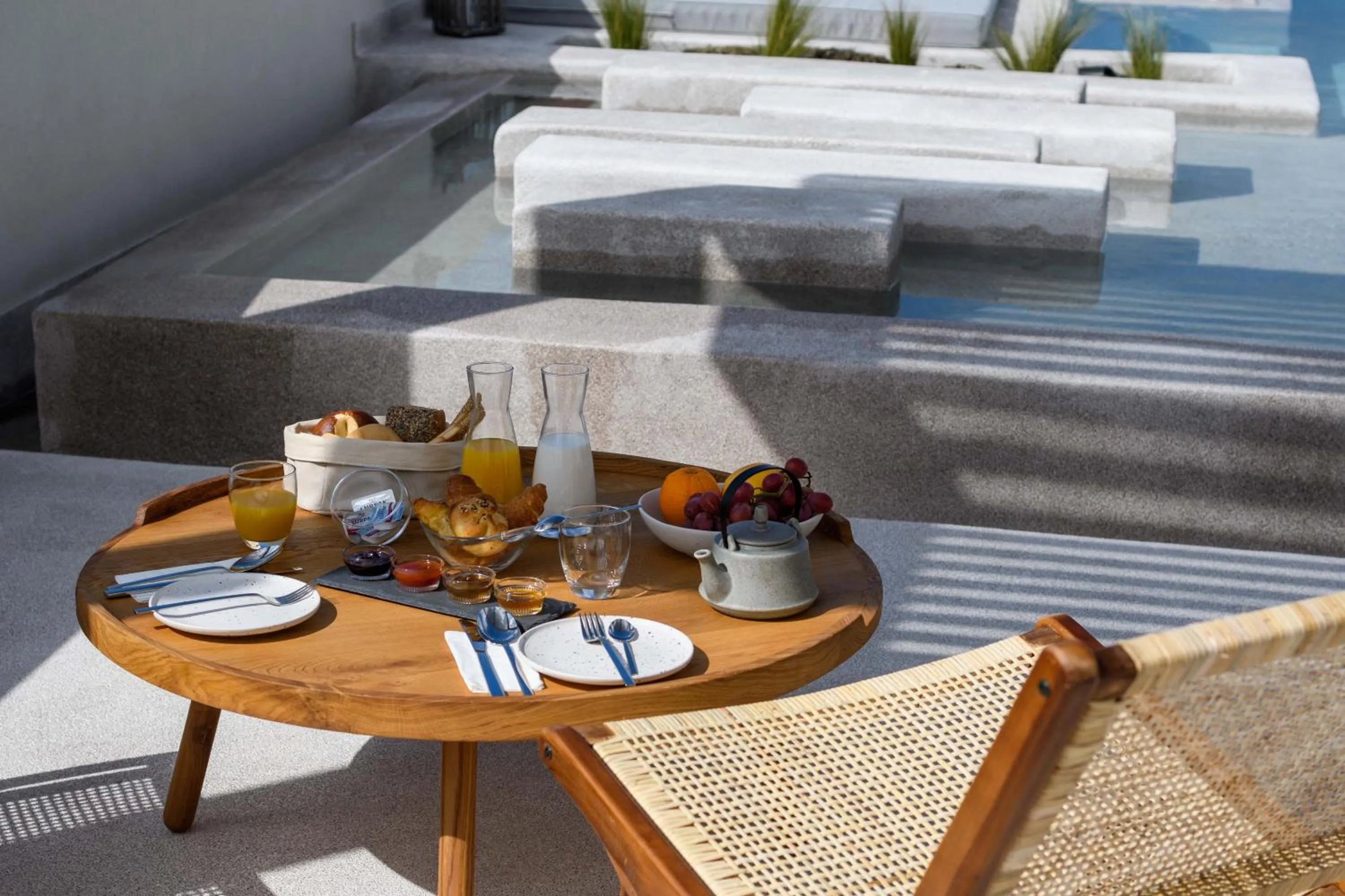 Patio in Potnia Theron Suites