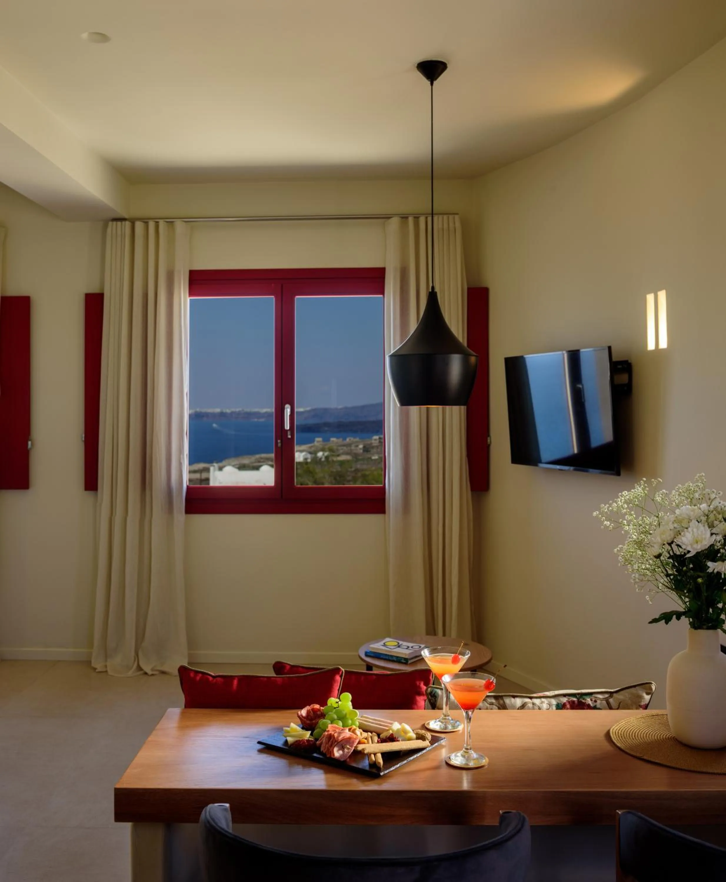 Natural landscape in Potnia Theron Suites