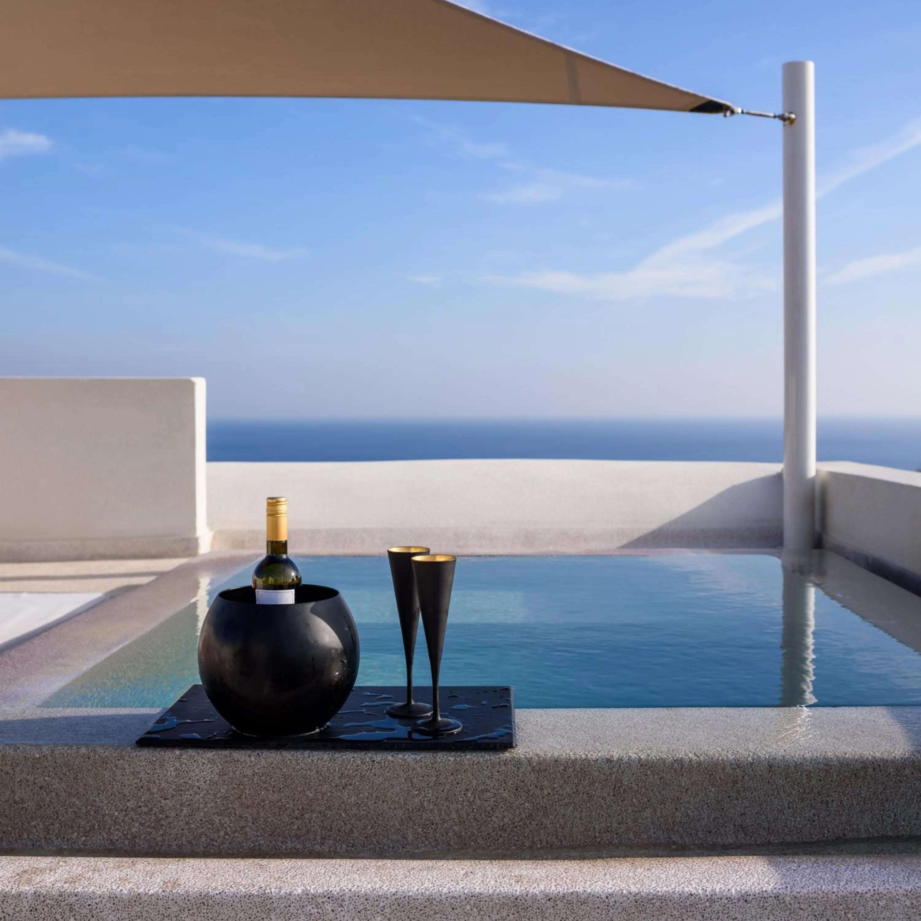 Day in Potnia Theron Suites