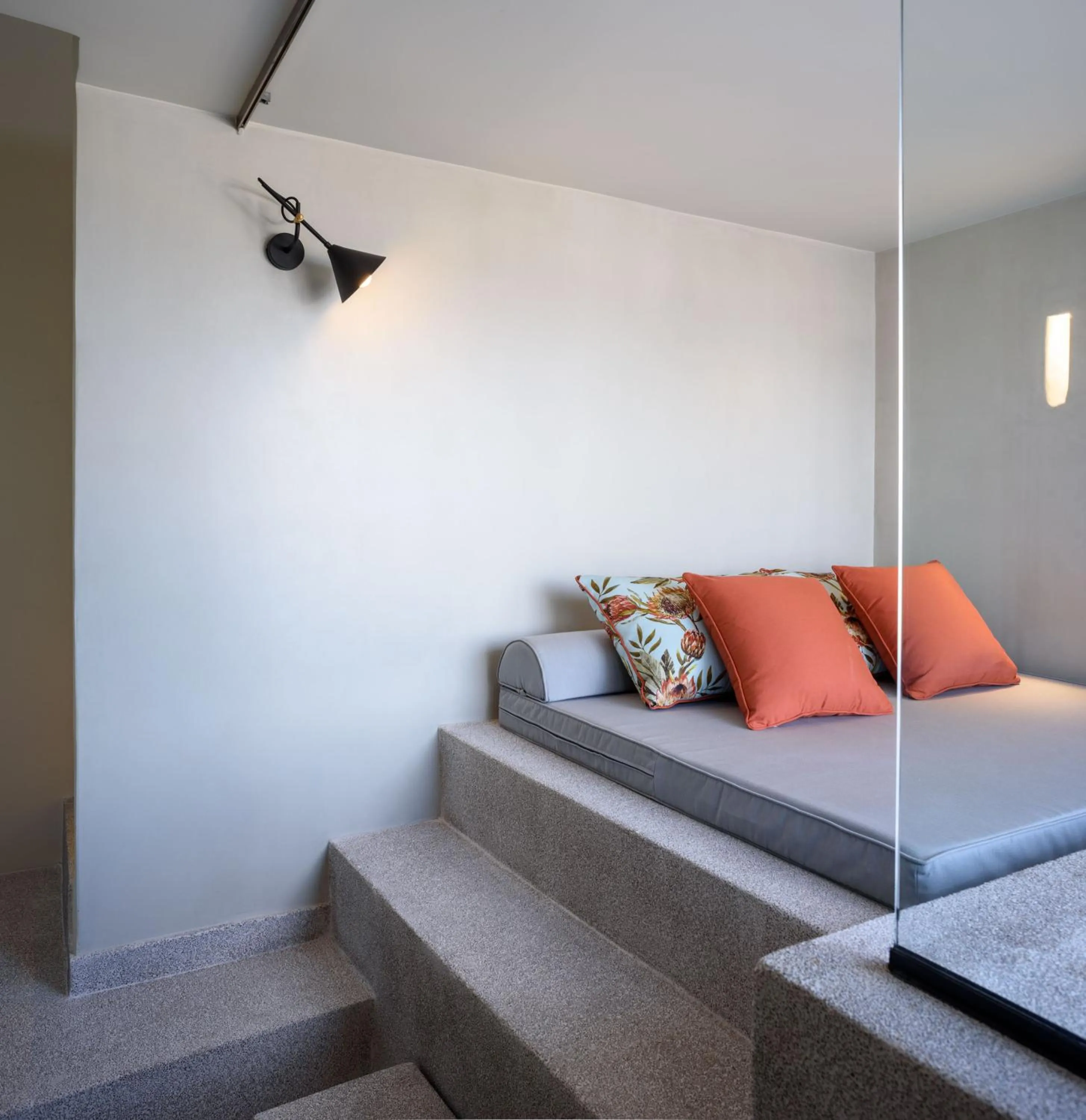 Hot Tub in Potnia Theron Suites