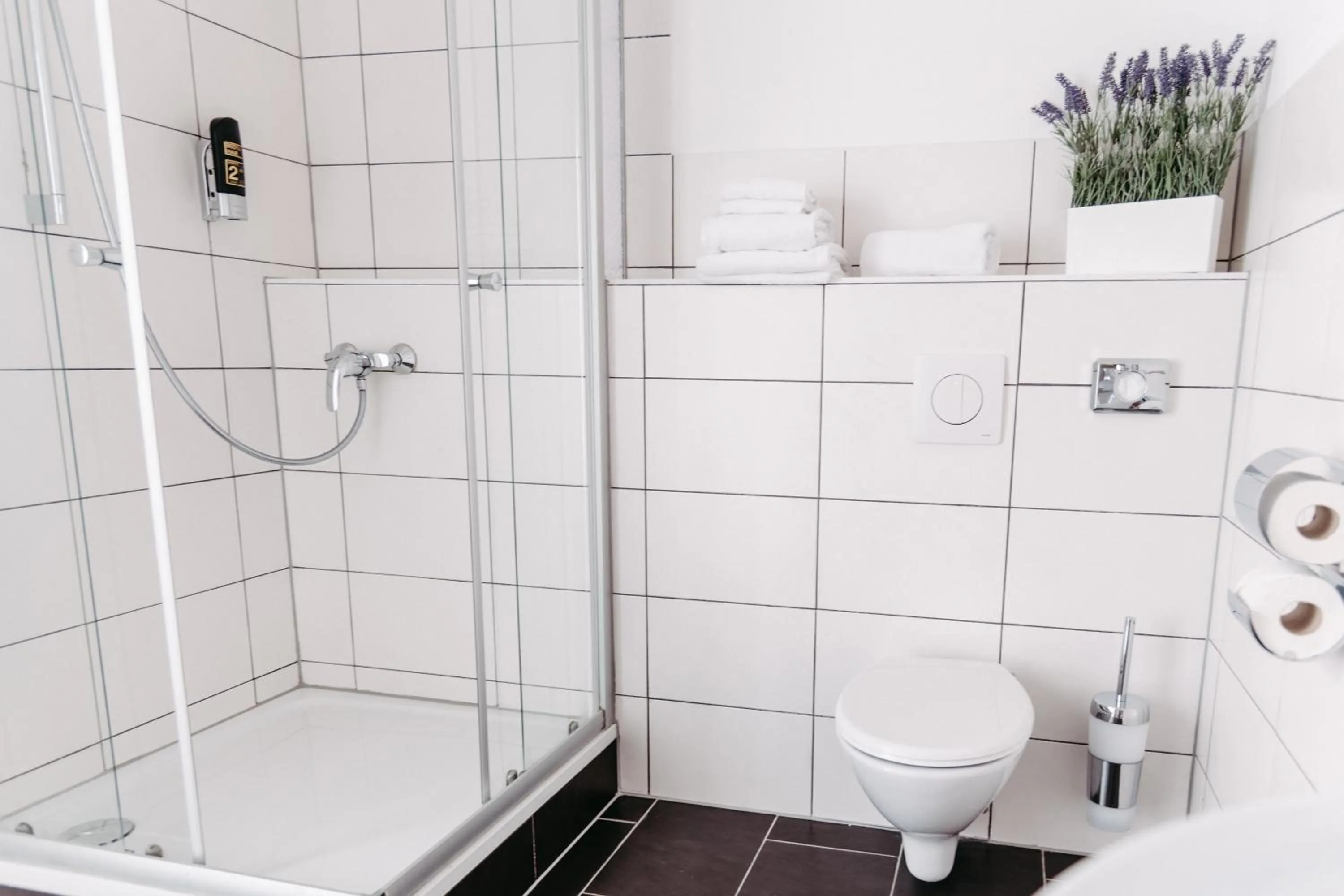 Shower in bestprice Hotel Koblenz