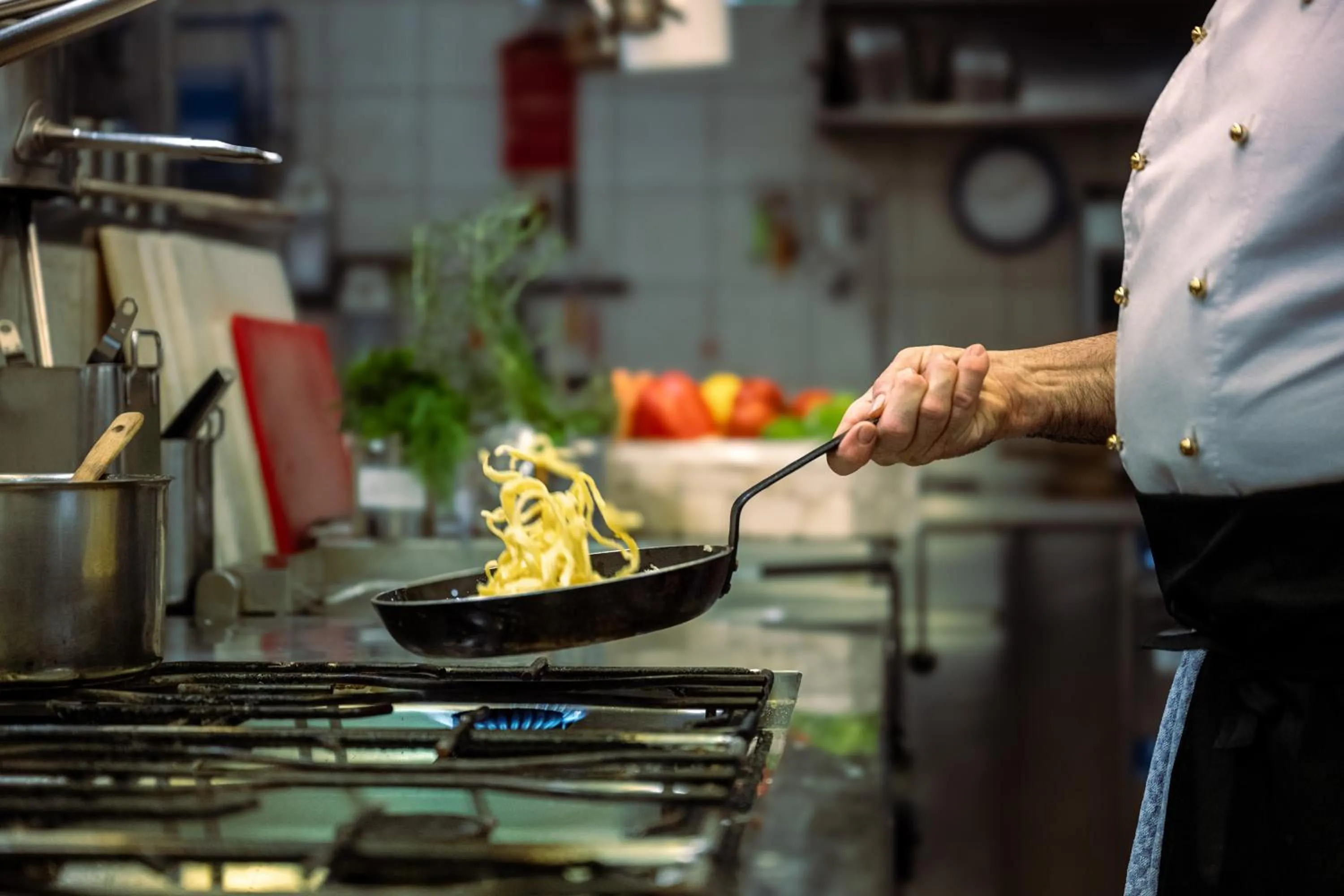 Kitchen or kitchenette in Ringhotel Sonnenhof