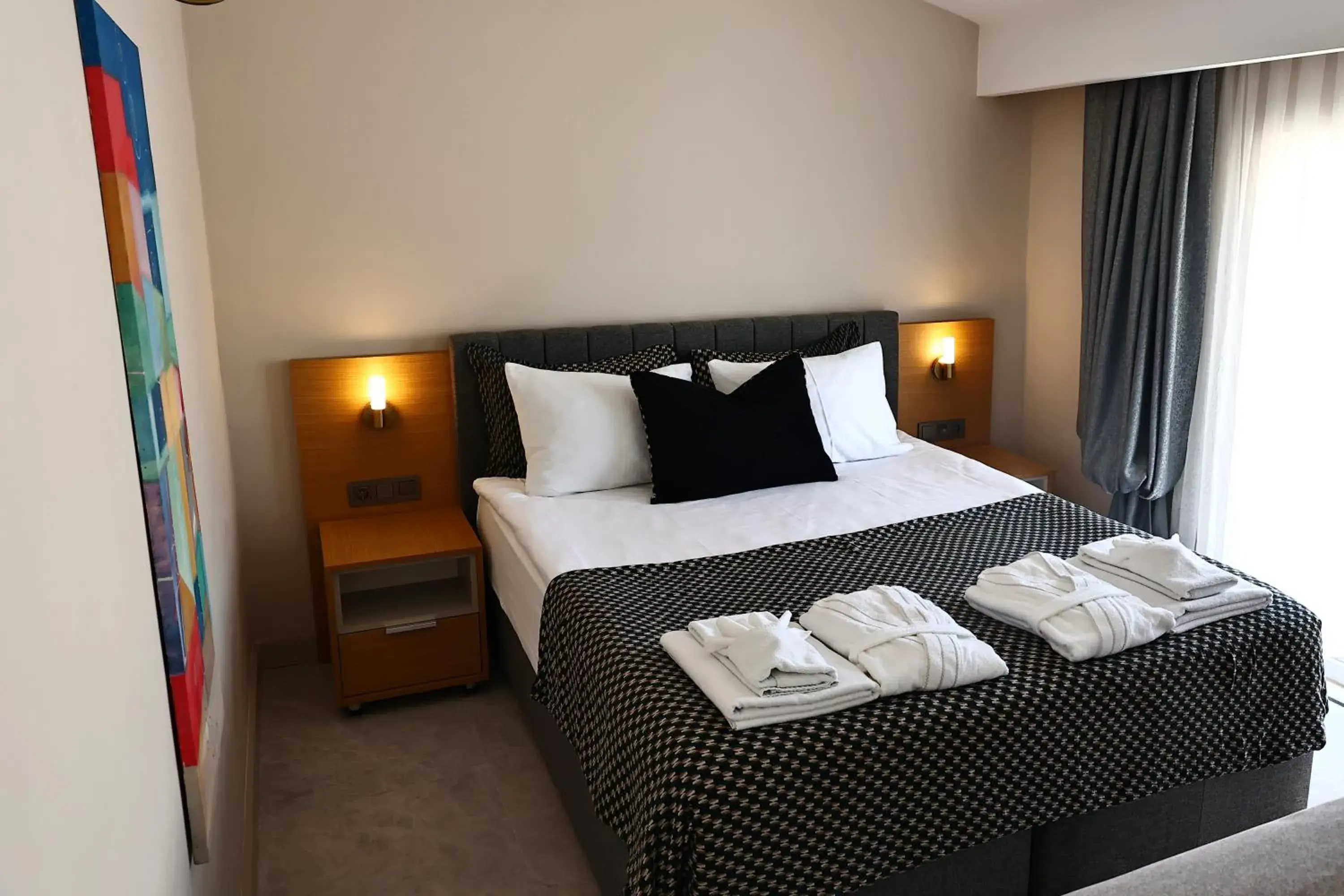 Double Room with Balcony in mustang suite hotel Double Room with Balcony in mustang suite hotel