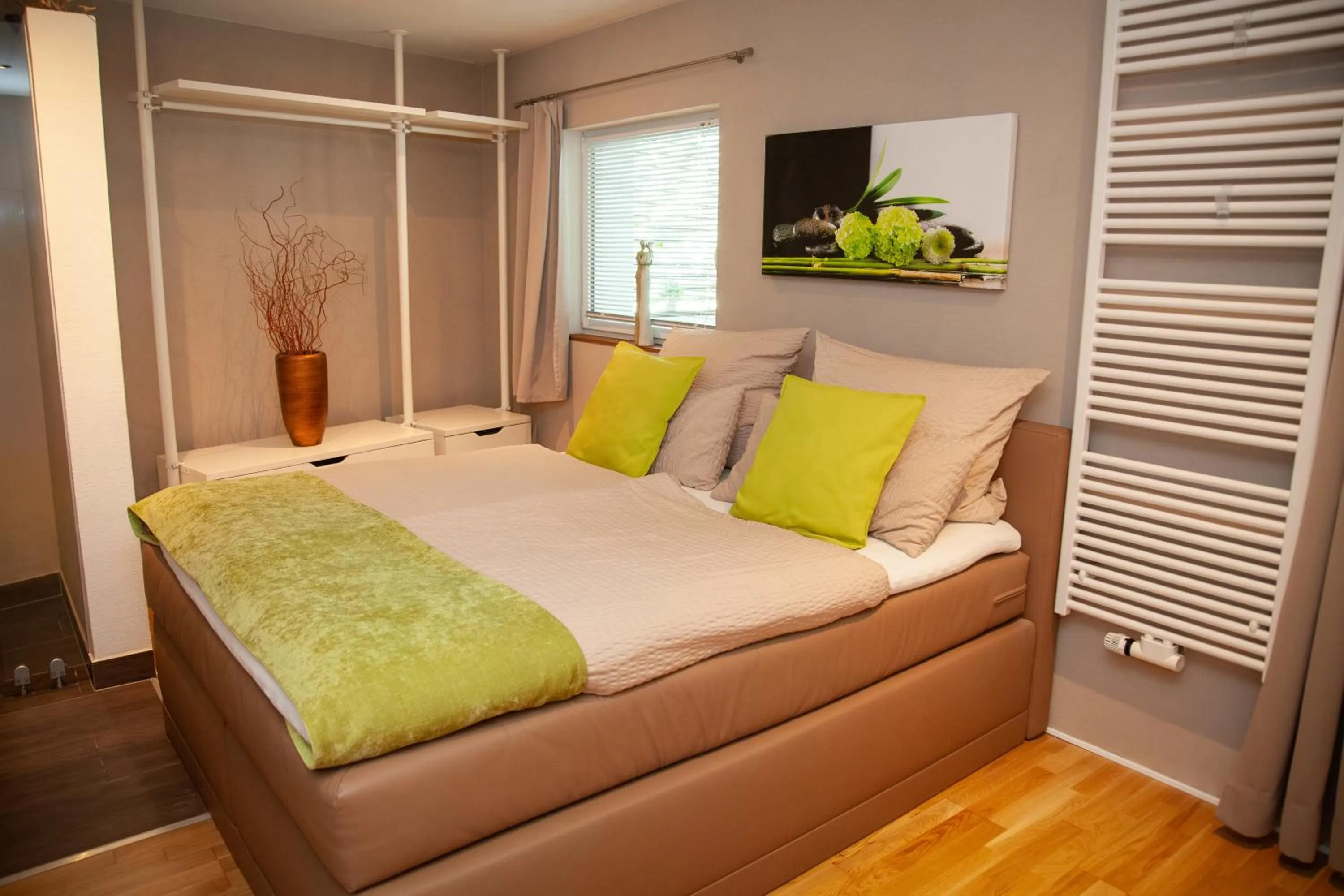 Bedroom, Bed in WohnRaum Gäste- & Boardinghaus