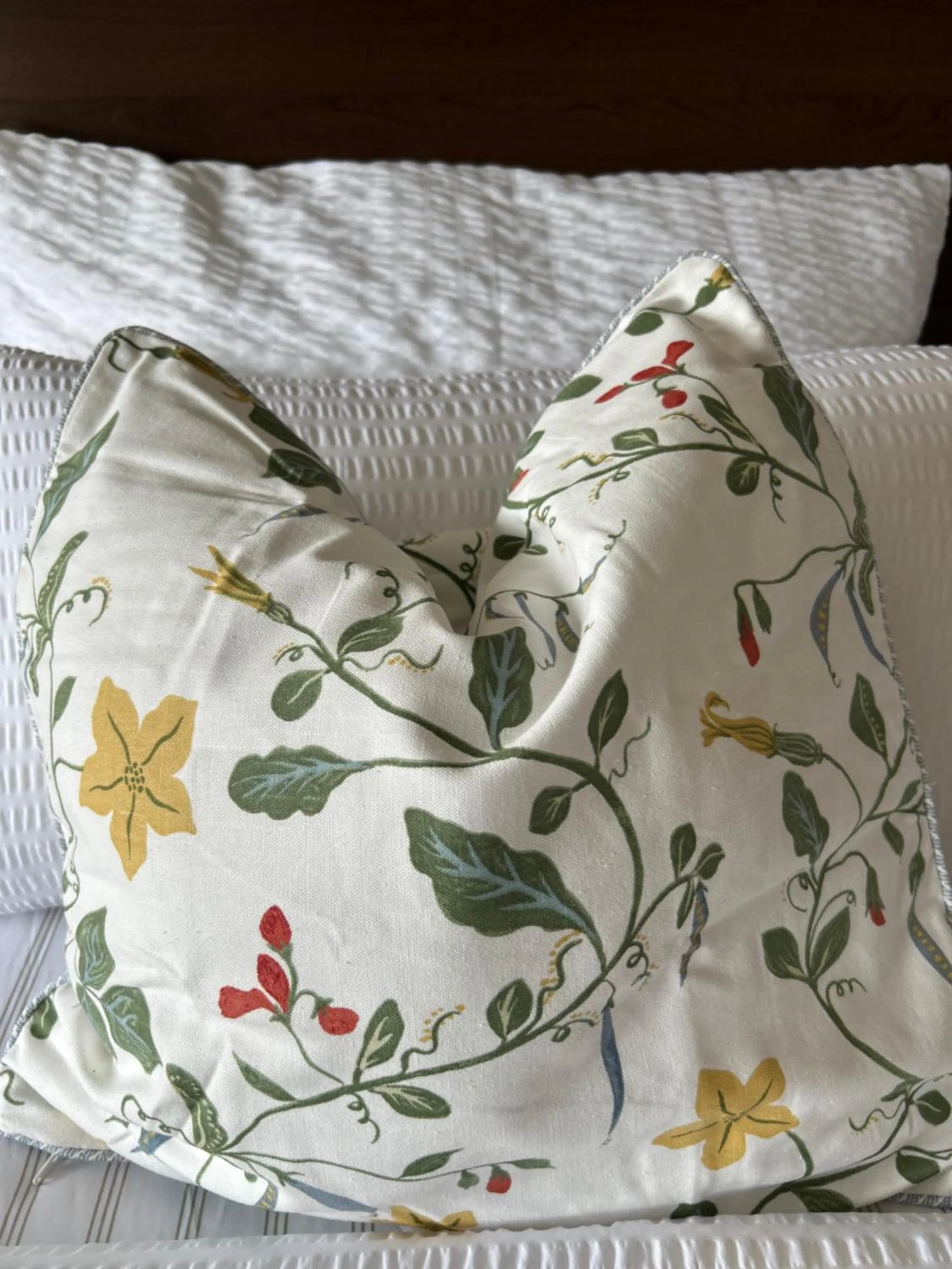 Decorative detail, Bed in WohnRaum Gäste- & Boardinghaus