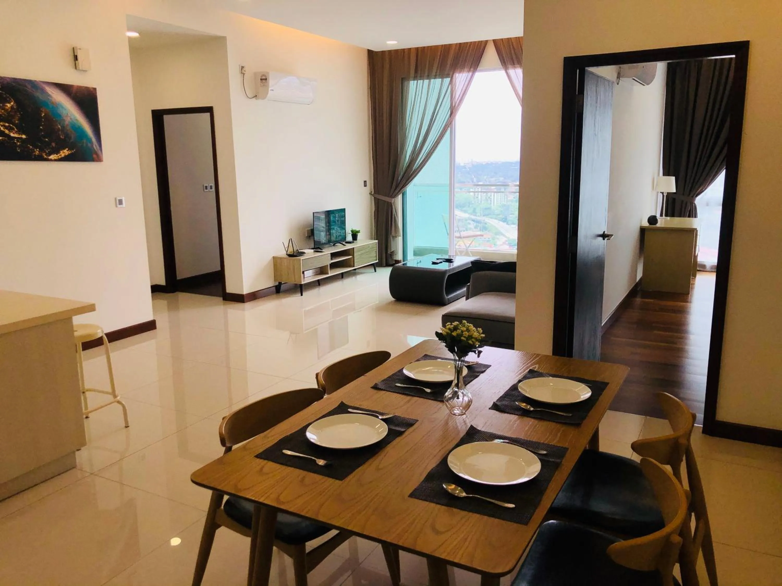 Dining area in Paragon Suite Homestay by Antlerzone