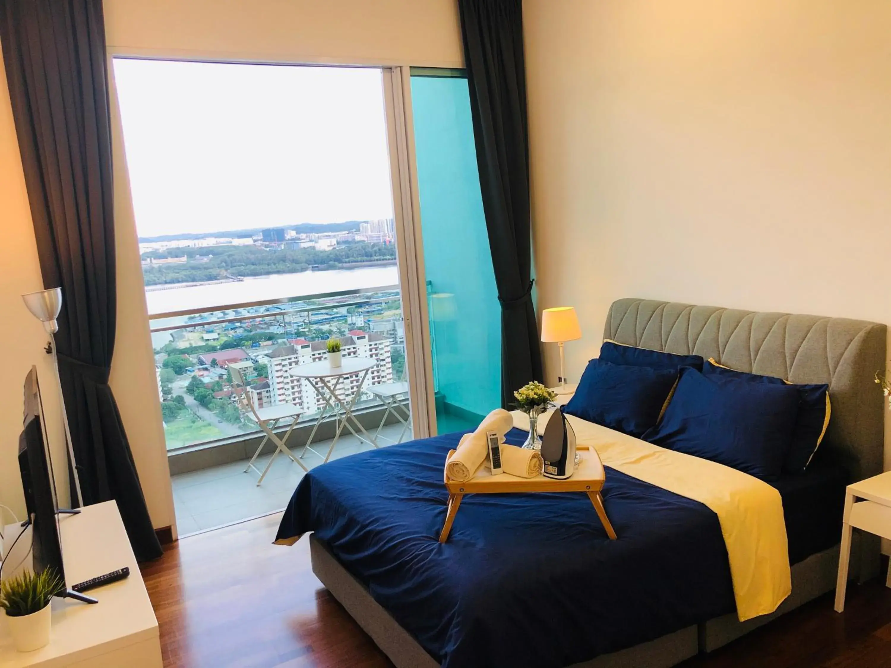 Family Room with Sea View in Paragon Suite Homestay by Antlerzone Family Room with Sea View in Paragon Suite Homestay by Antlerzone