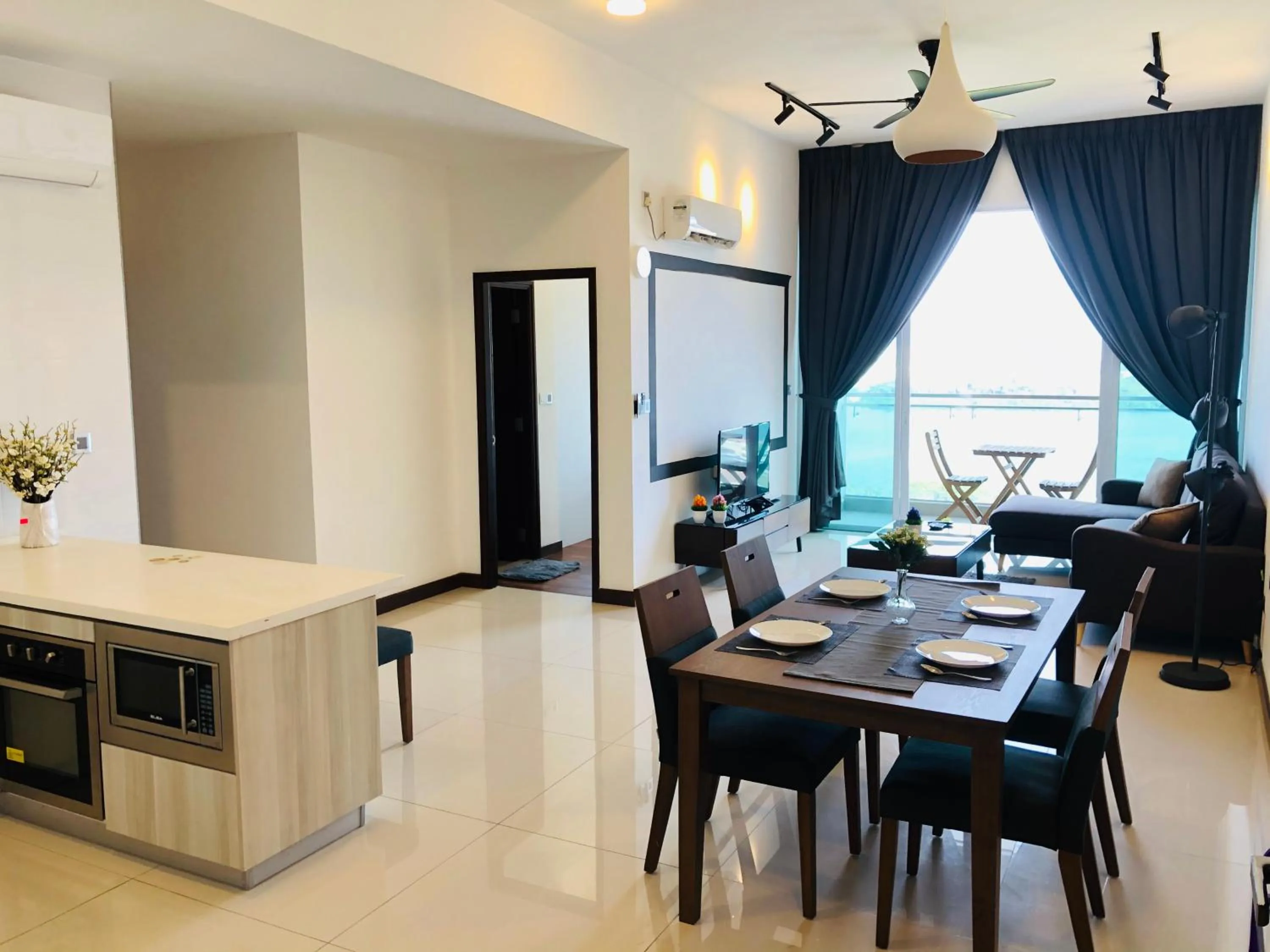 Dining area in Paragon Suite Homestay by Antlerzone