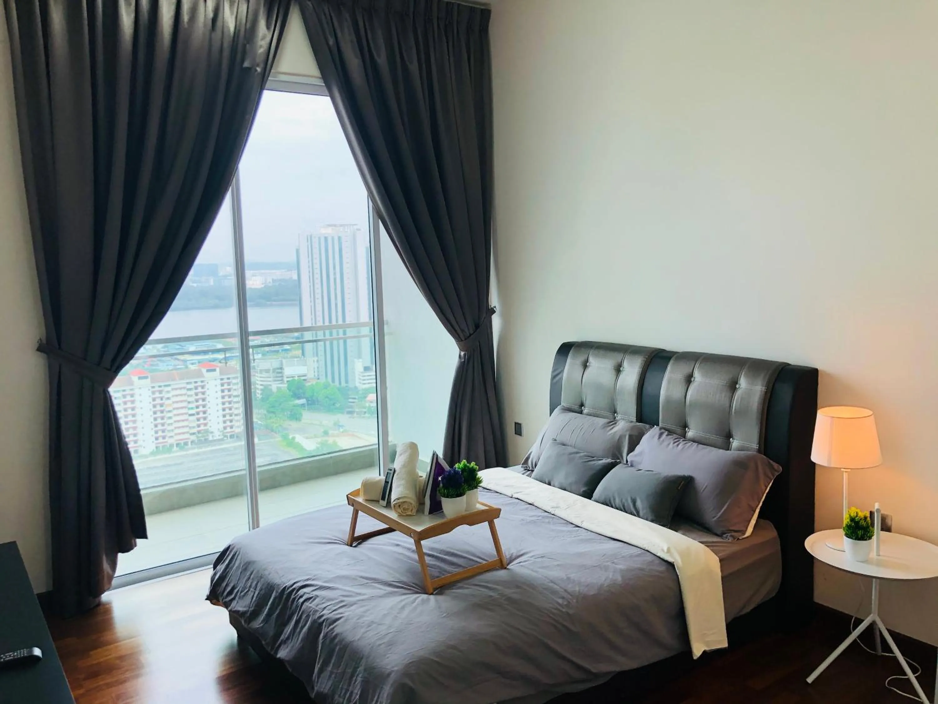 Bedroom, Bed in Paragon Suite Homestay by Antlerzone