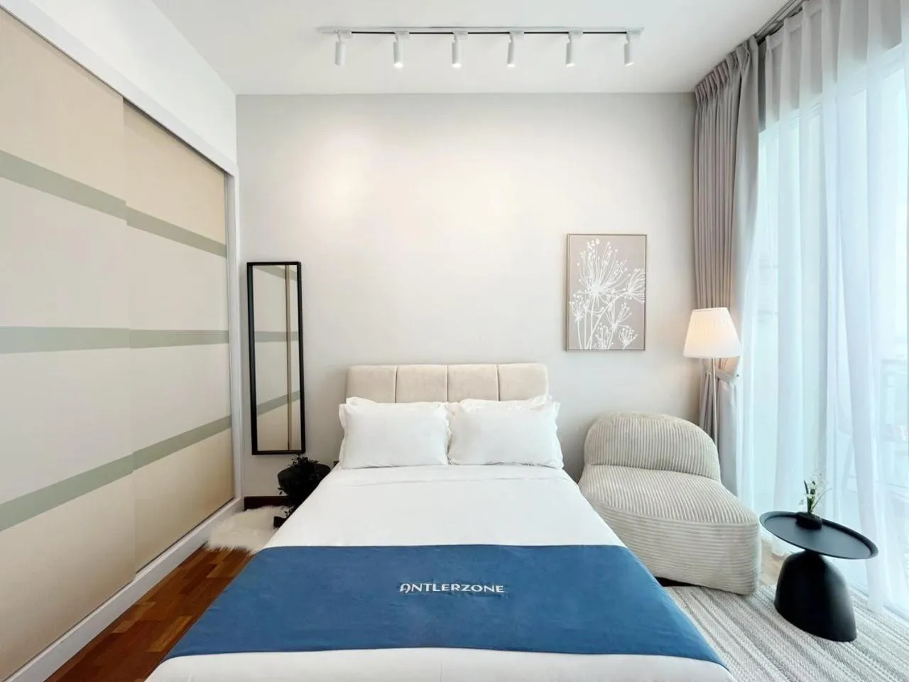 Bedroom, Bed in Paragon Suite Homestay by Antlerzone