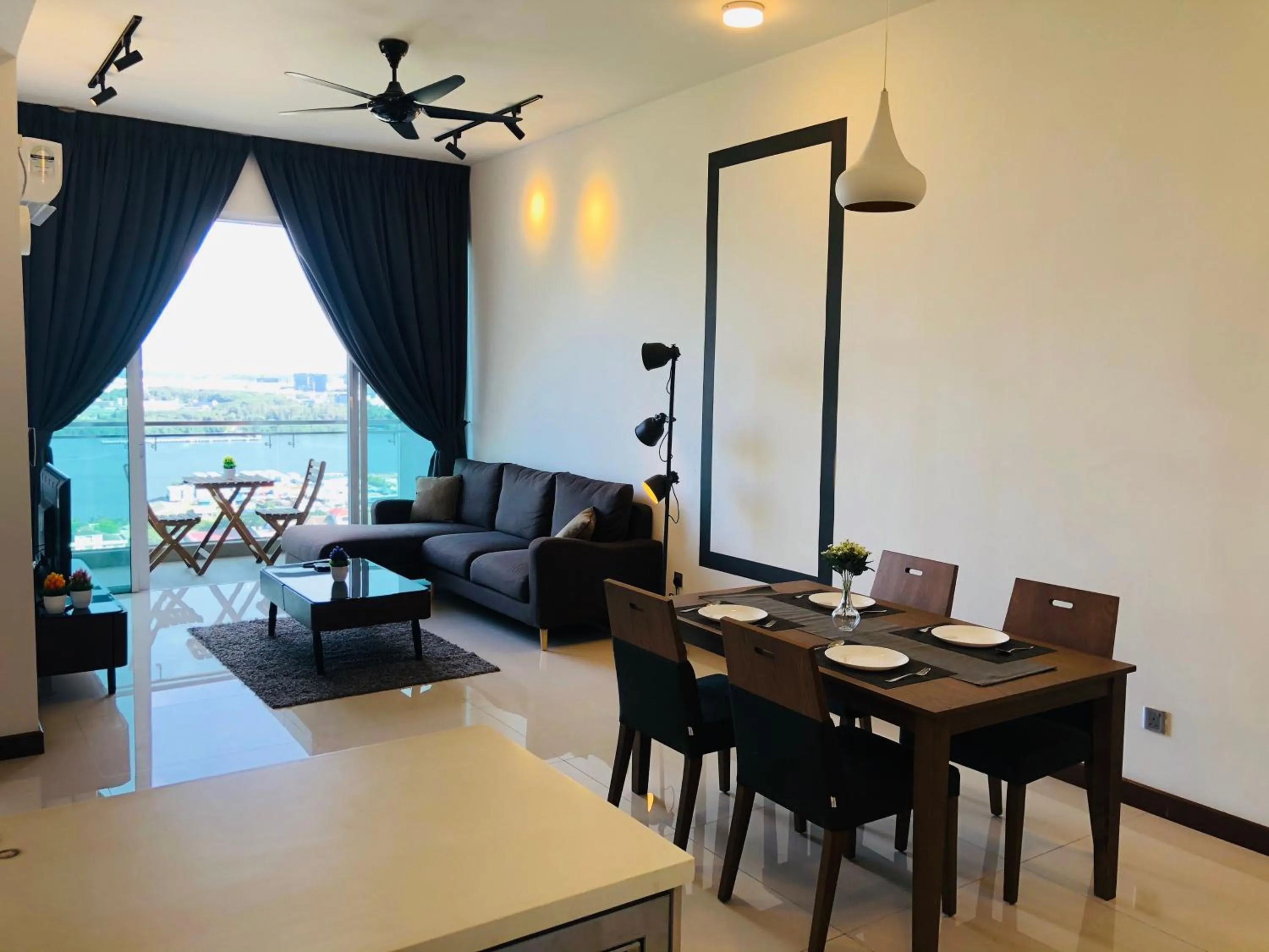 Dining area in Paragon Suite Homestay by Antlerzone