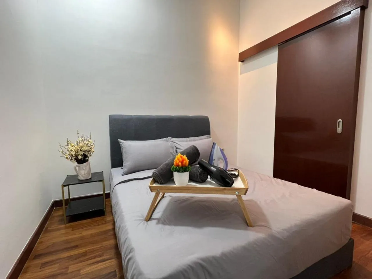 Bed in Paragon Suite Homestay by Antlerzone