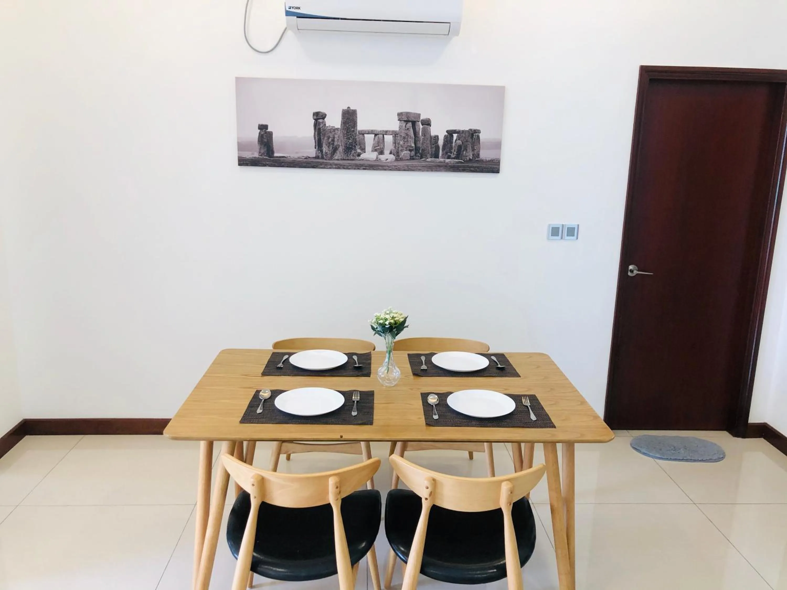 Dining area in Paragon Suite Homestay by Antlerzone