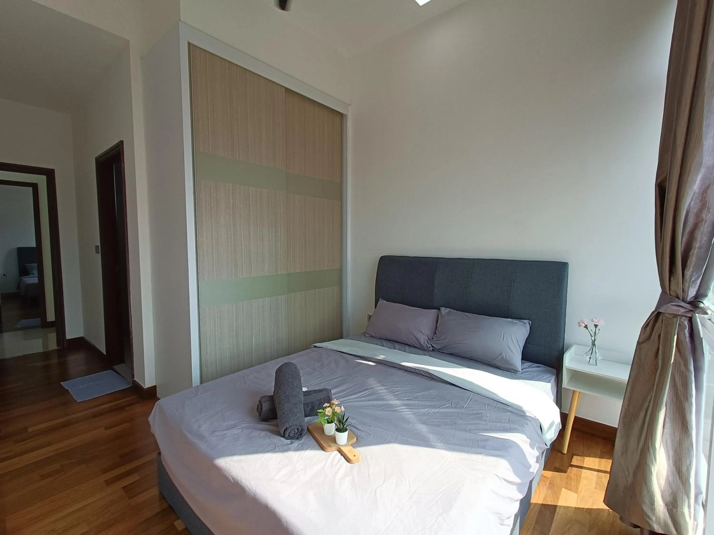 Bed in Paragon Suite Homestay by Antlerzone