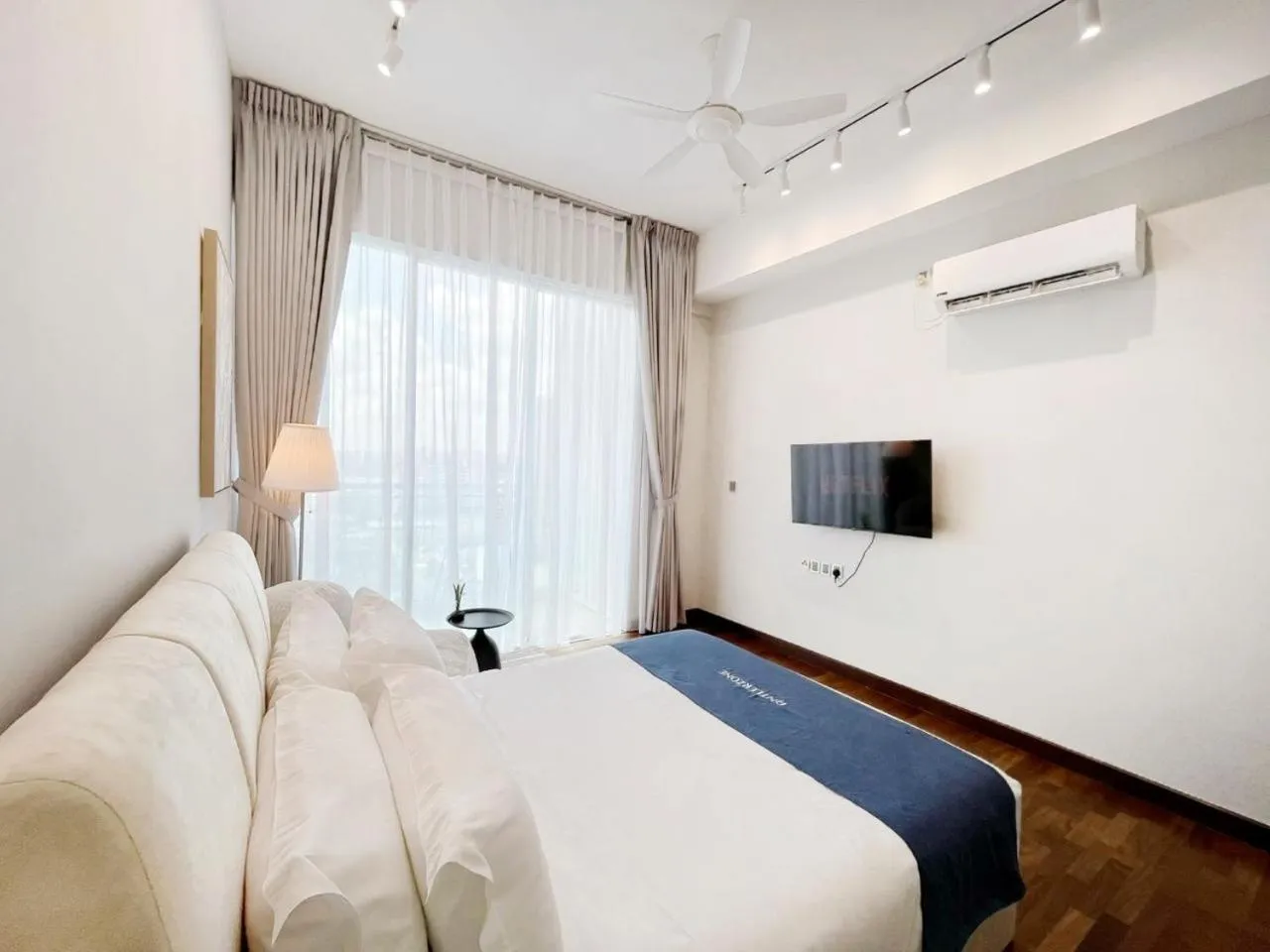 Bedroom, Bed in Paragon Suite Homestay by Antlerzone