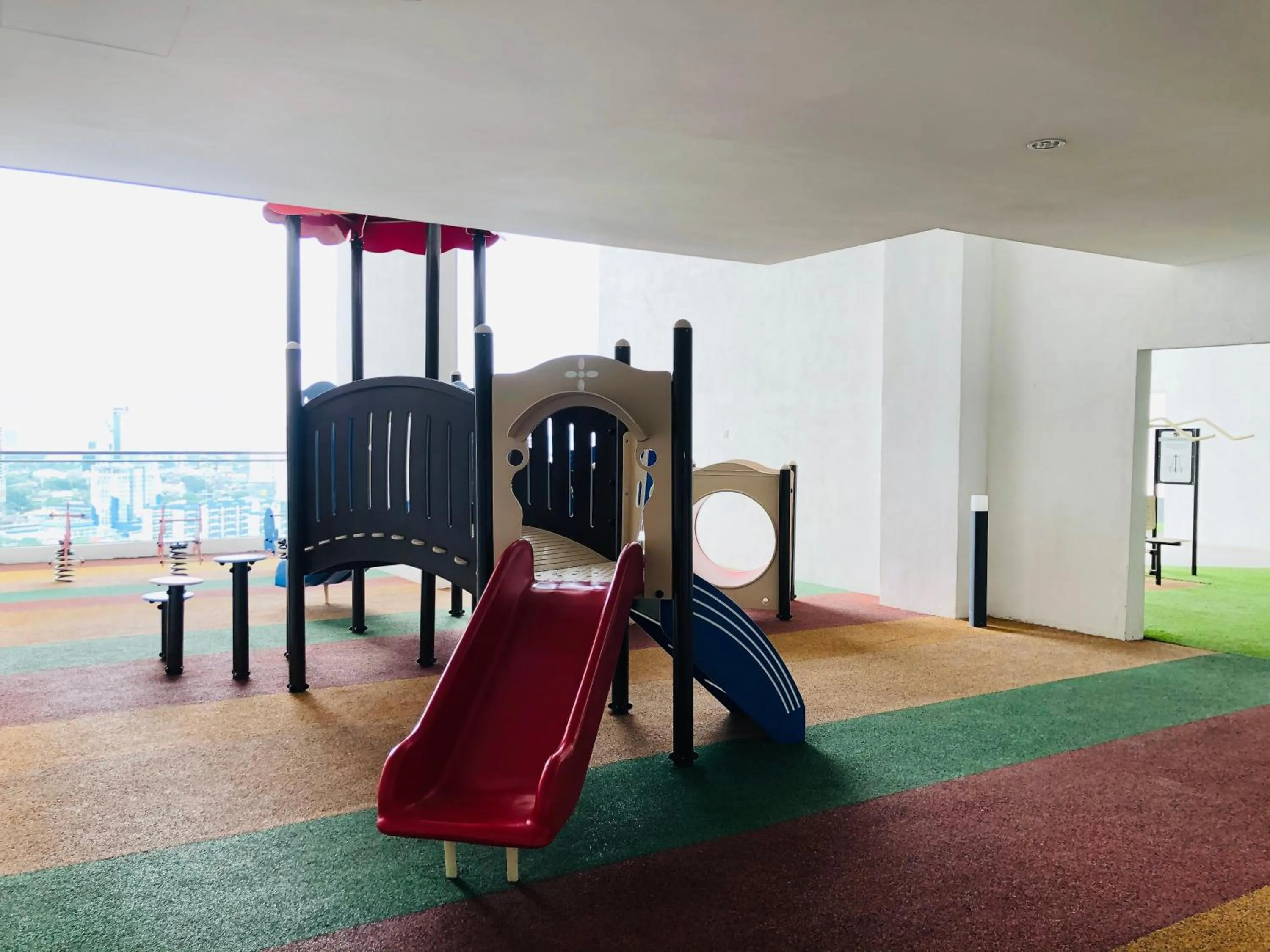 Children play ground in Paragon Suite Homestay by Antlerzone